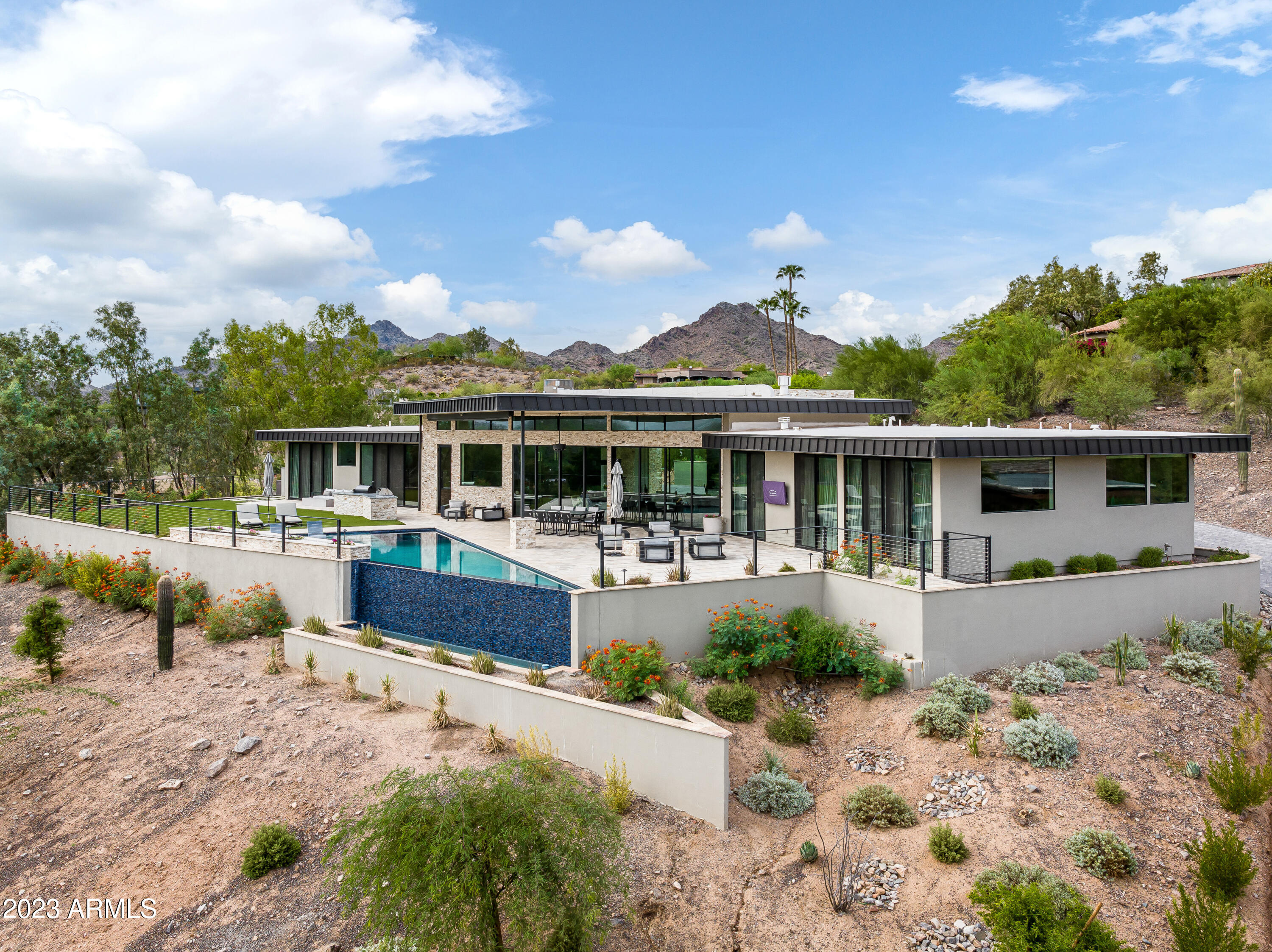 CAMELBACK FOOTHILLS 2 - Residential