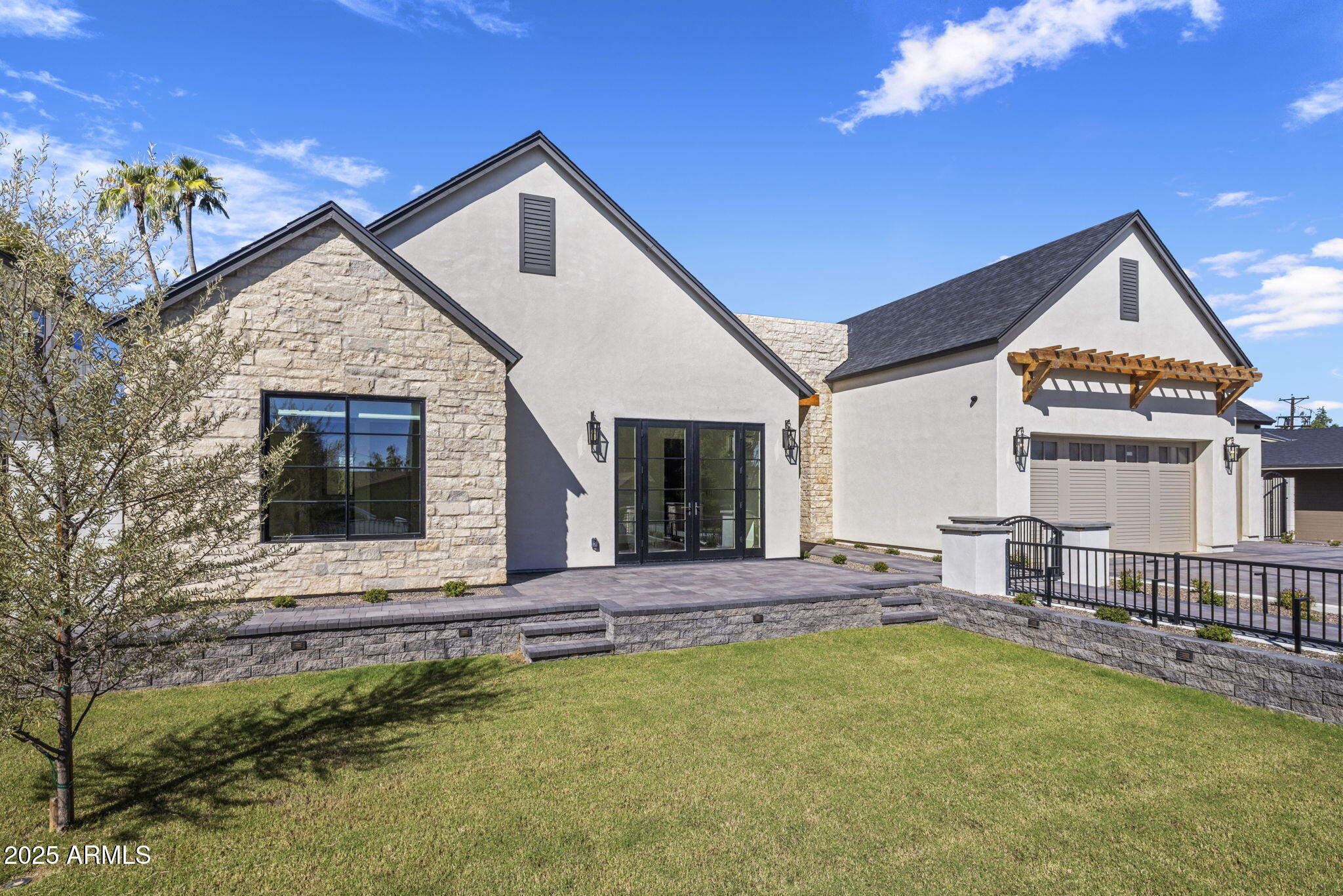 GROVEMONT 3 - Residential