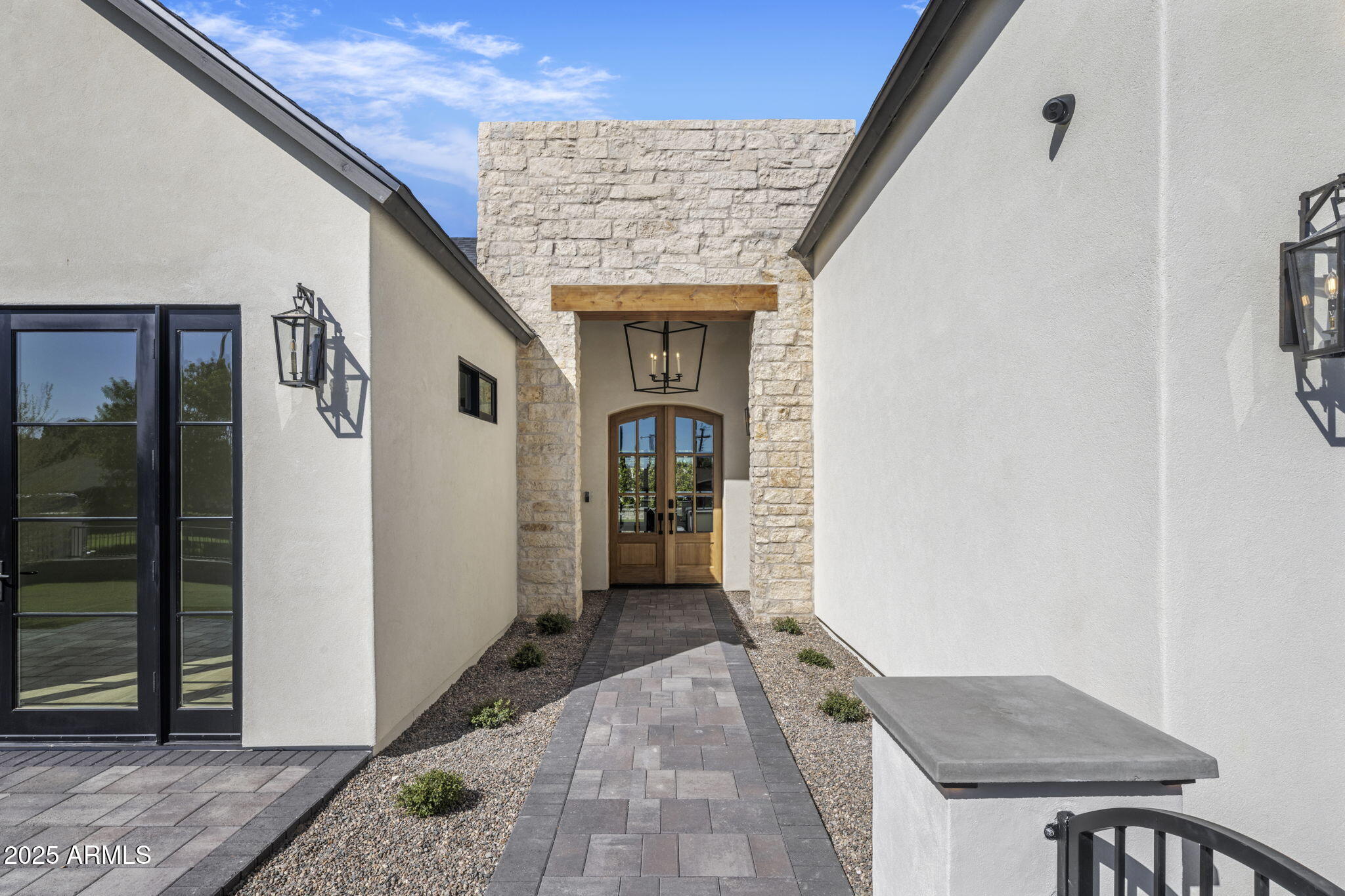 GROVEMONT 3 - Residential