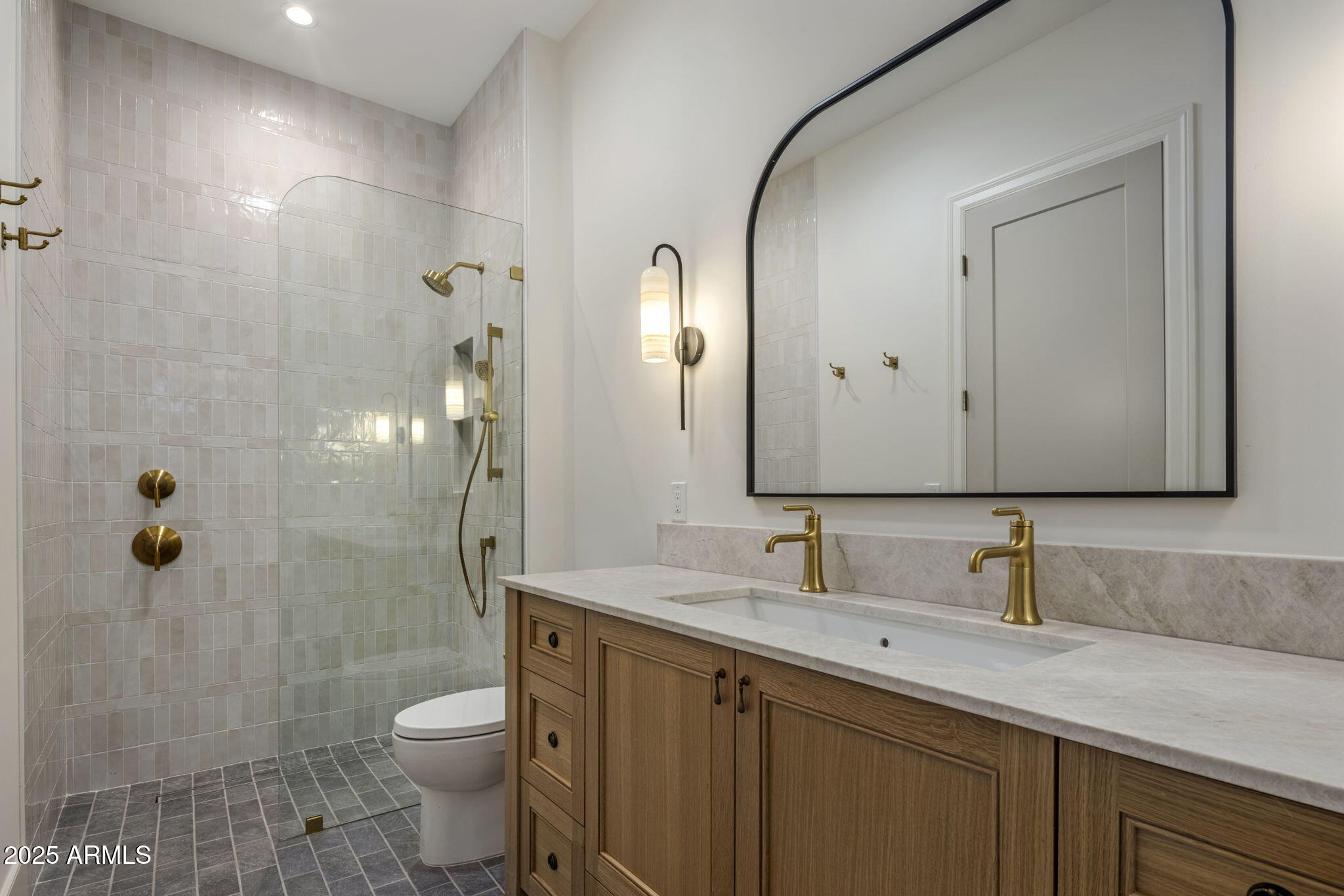 GROVEMONT 3 - Residential