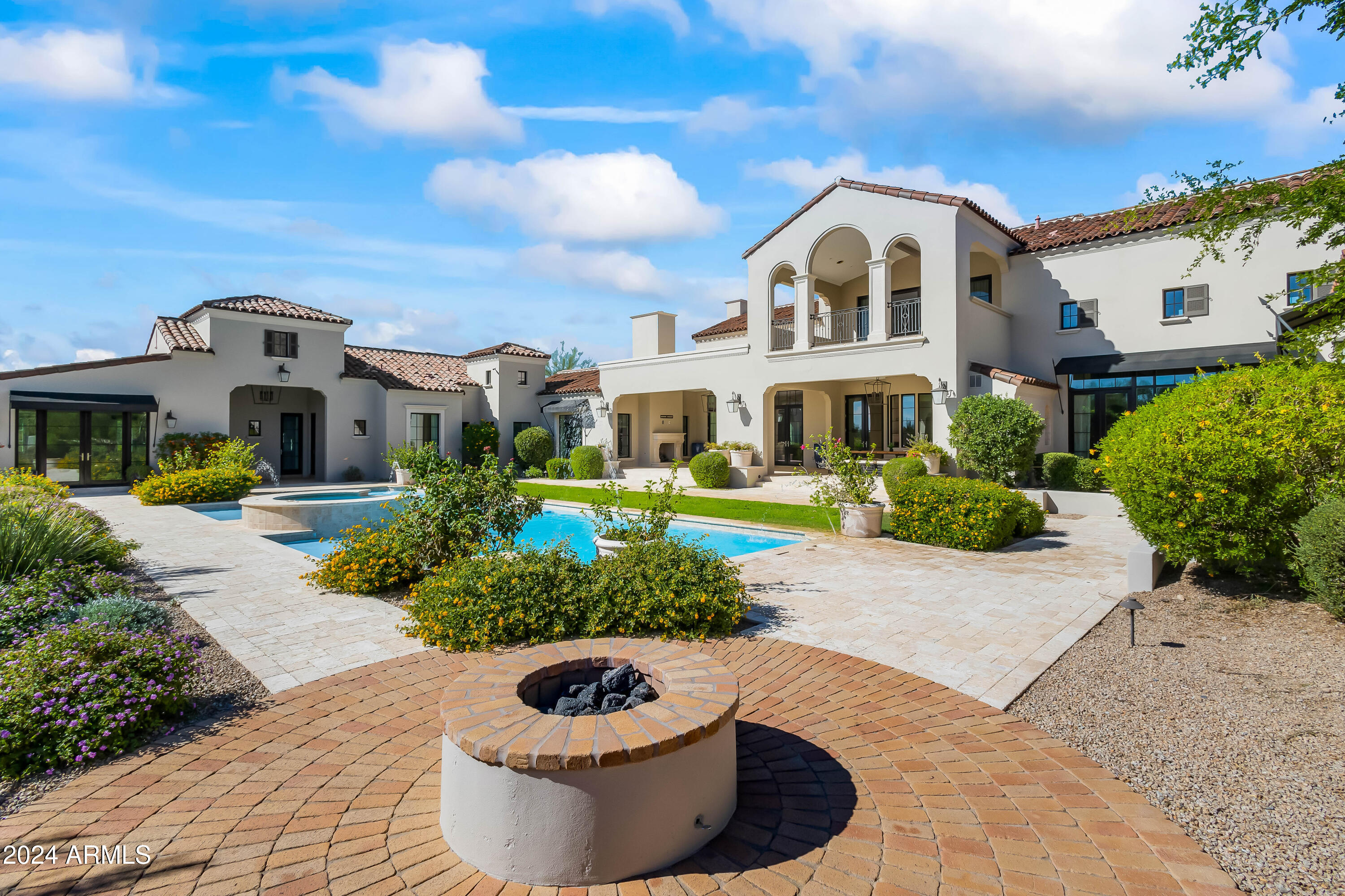 SILVERLEAF - Residential