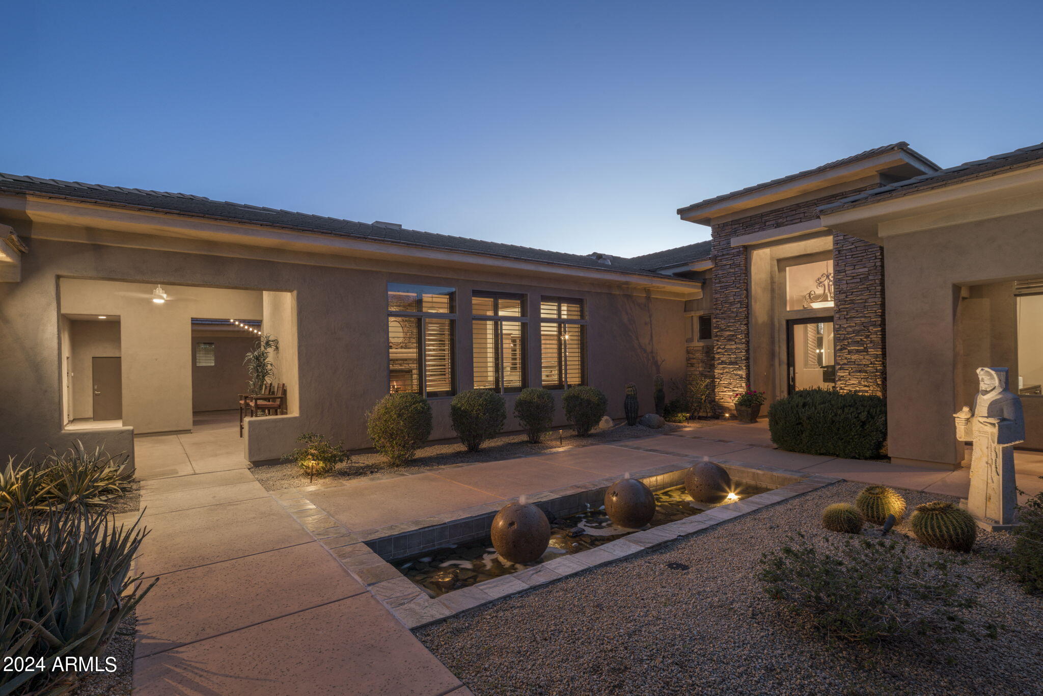 SAGUARO ESTATES - Residential