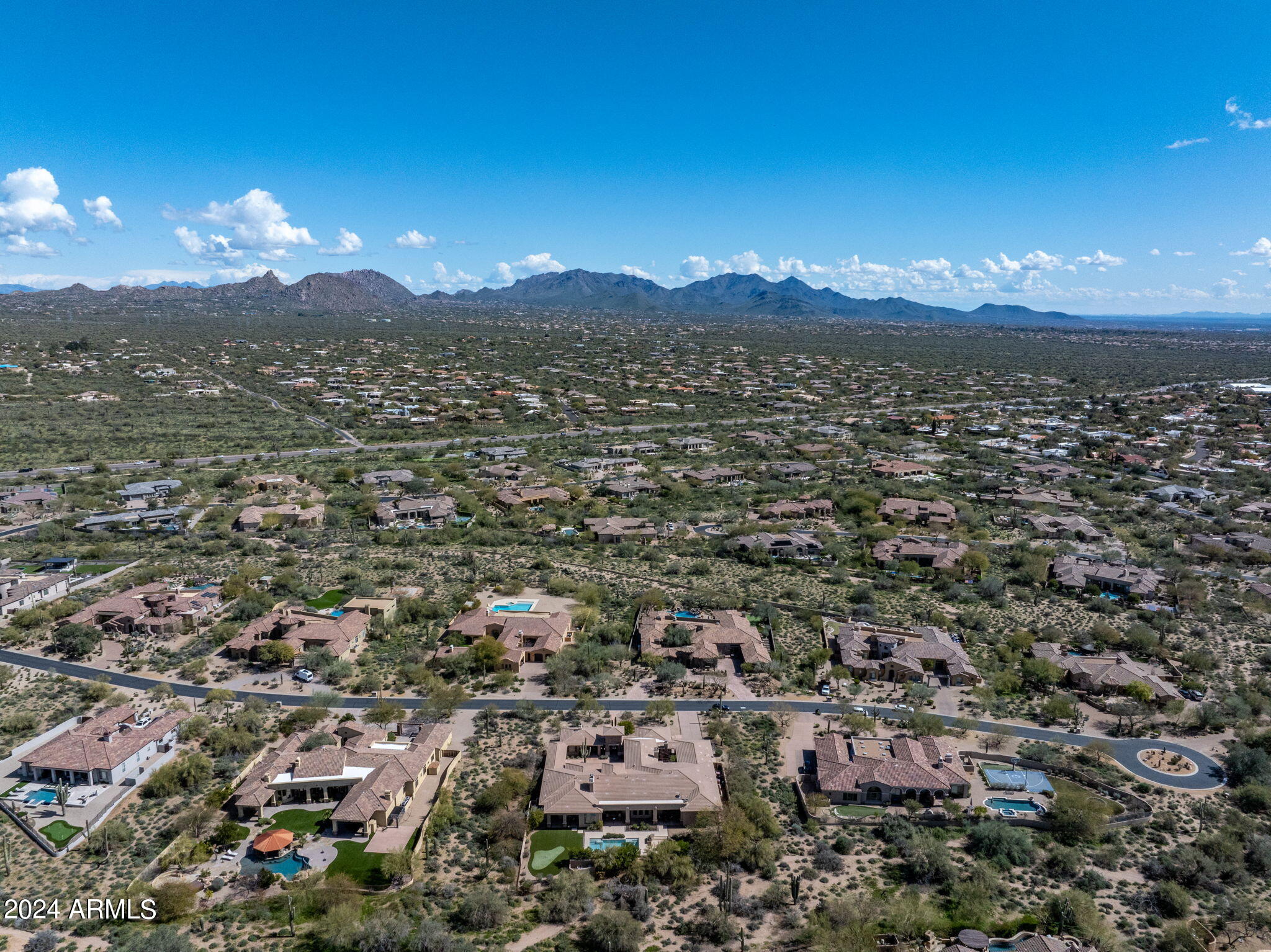 SAGUARO ESTATES - Residential