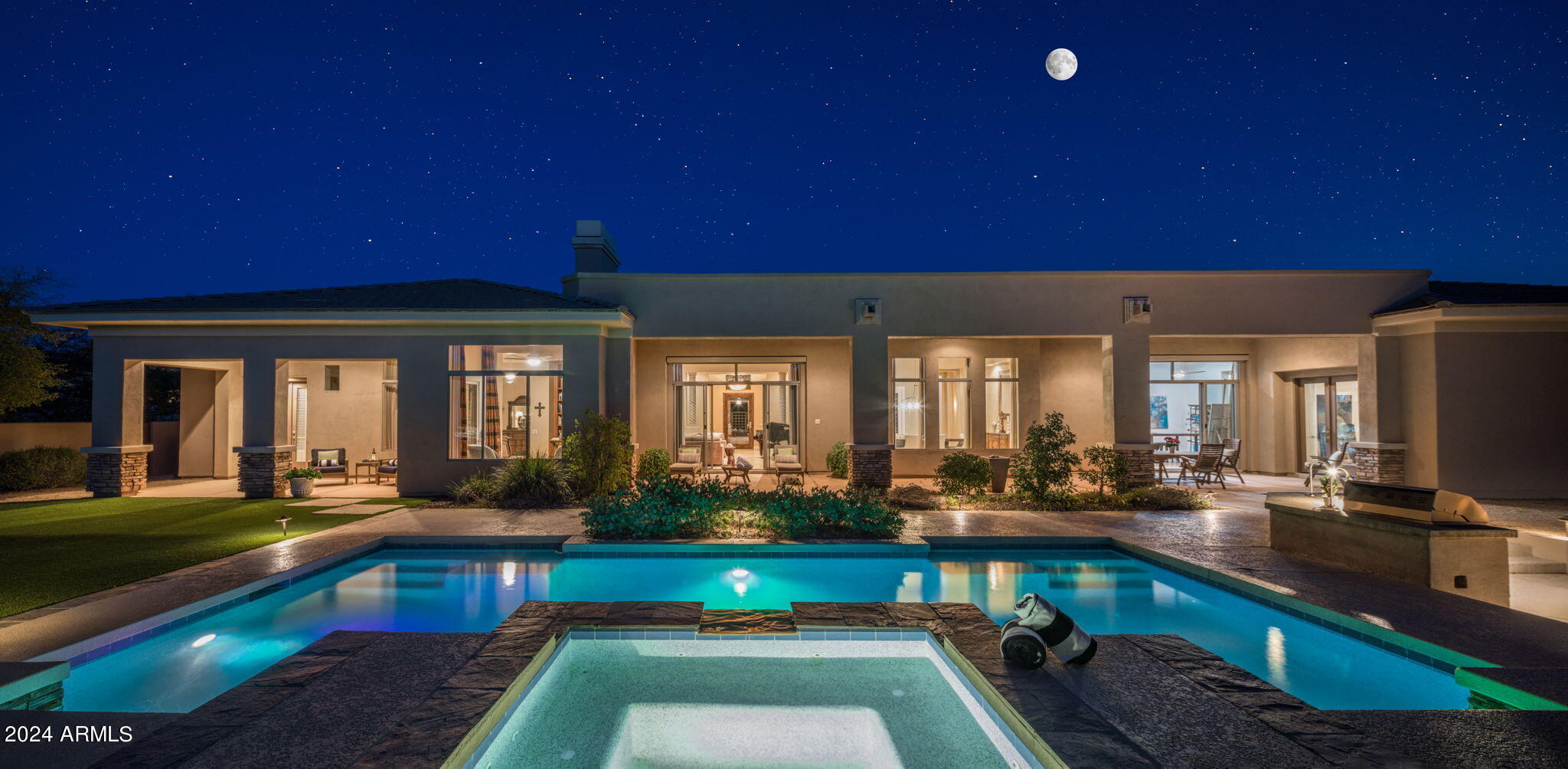 SAGUARO ESTATES - Residential