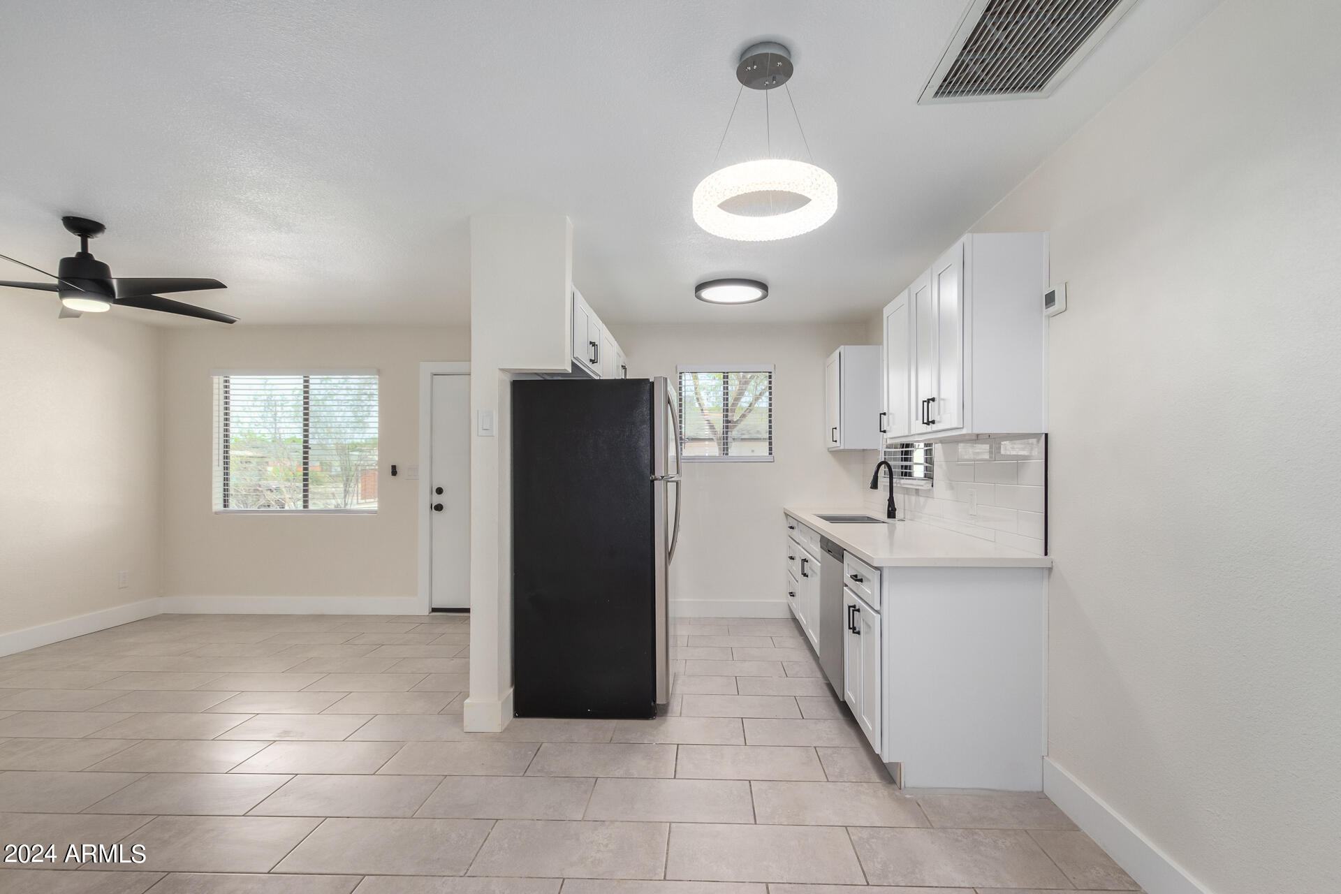 WESTERN VILLA - Residential Income