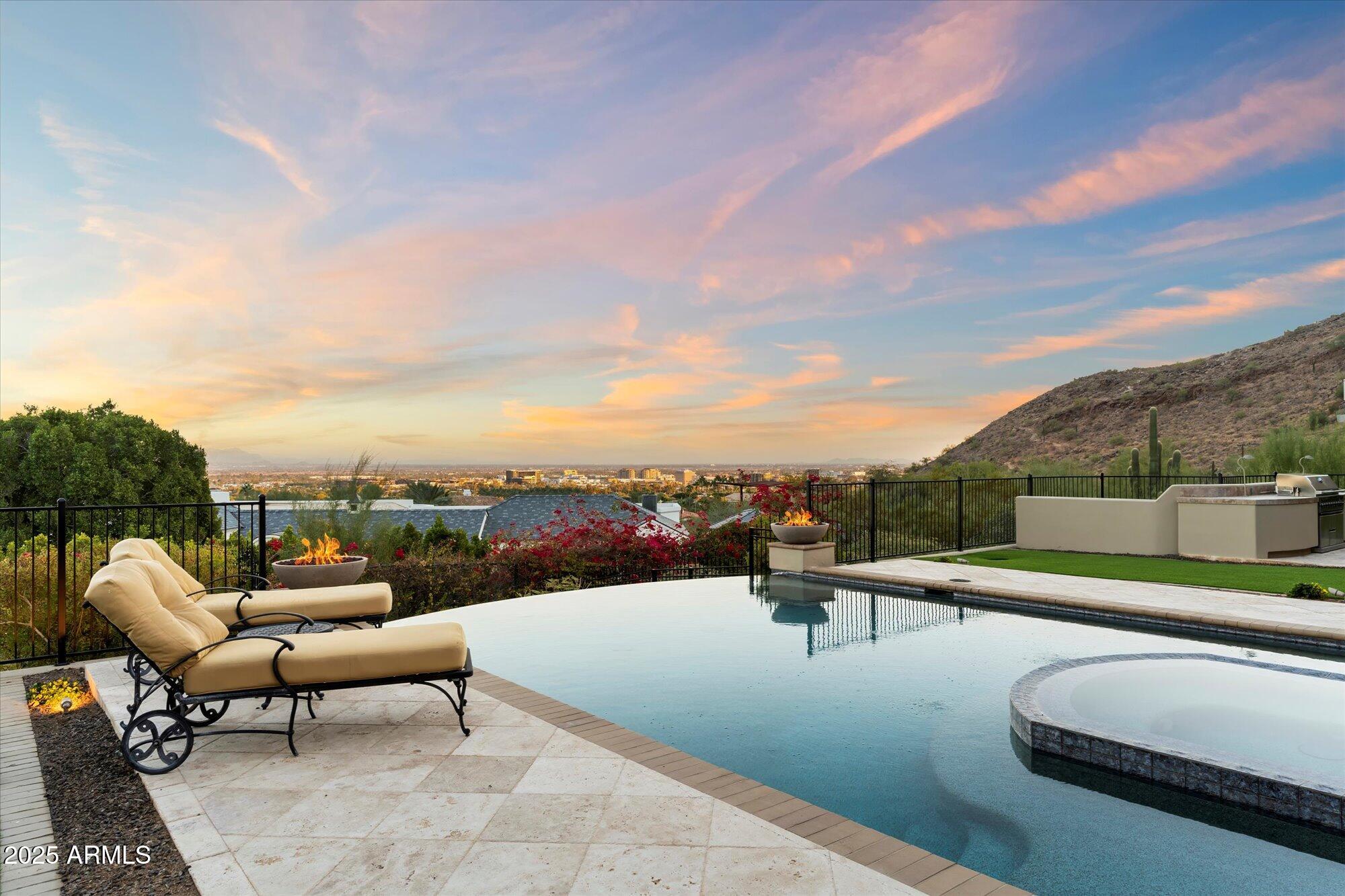 Rolling Hills - Residential