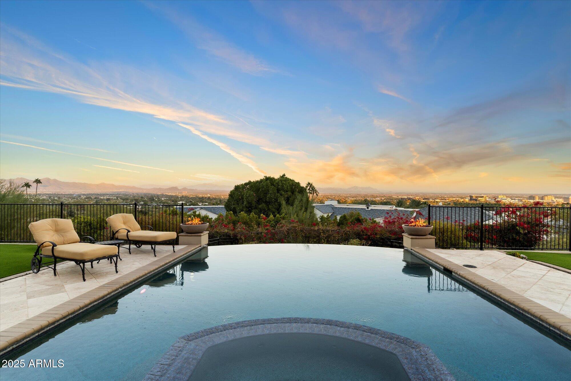 Rolling Hills - Residential