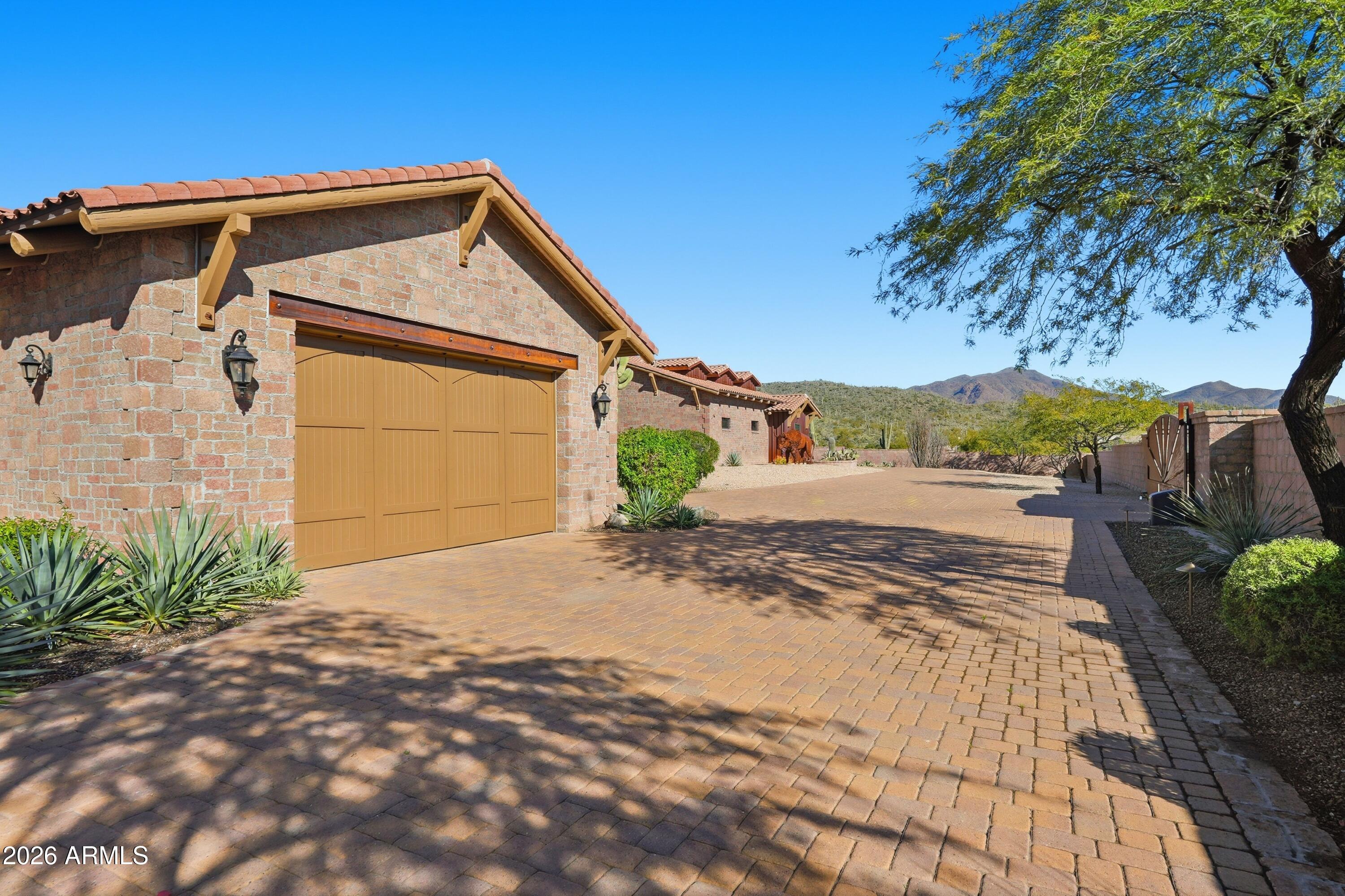 No HOA - Residential