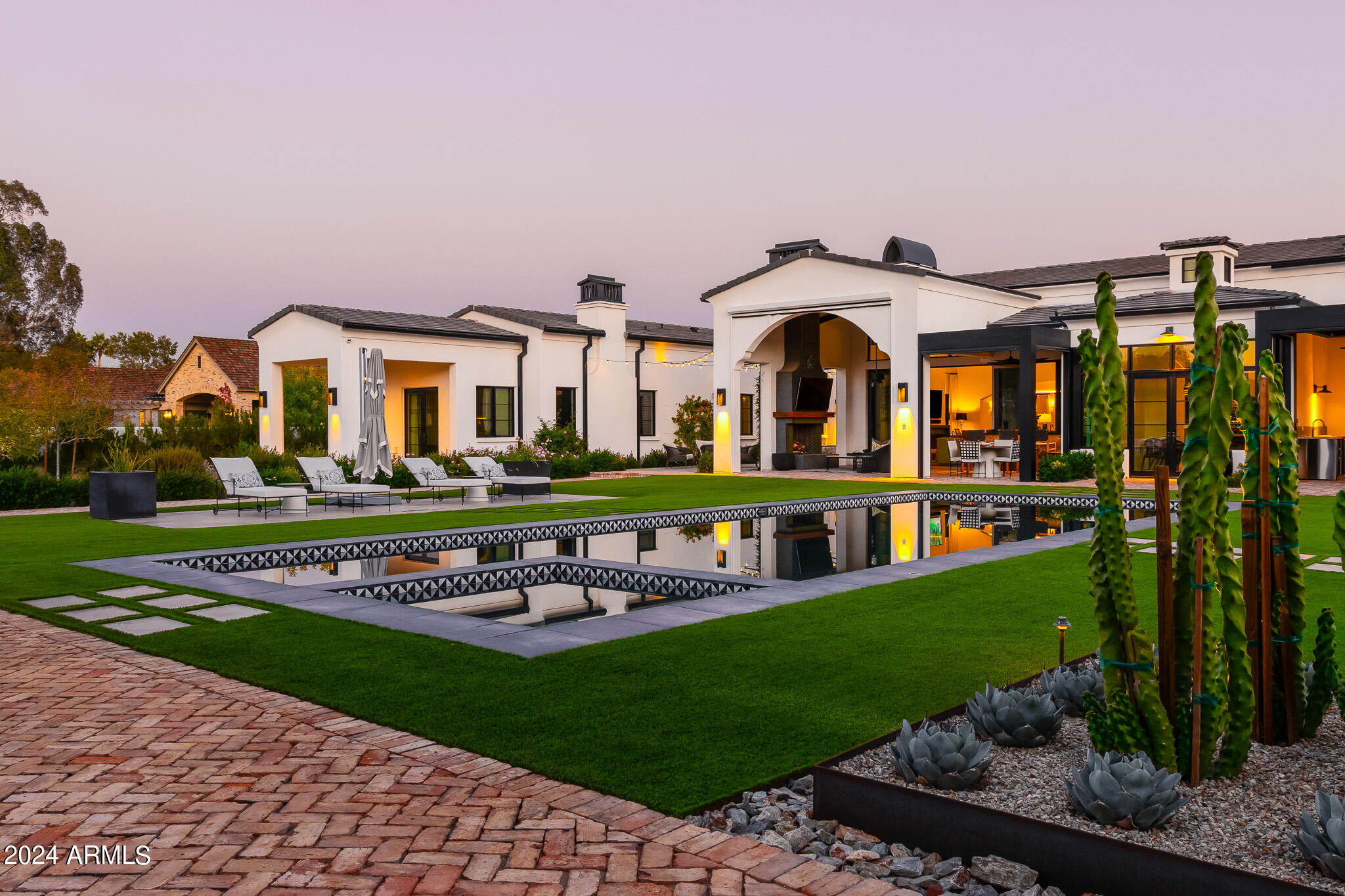 DOUBLETREE RANCHOS 2 - Residential
