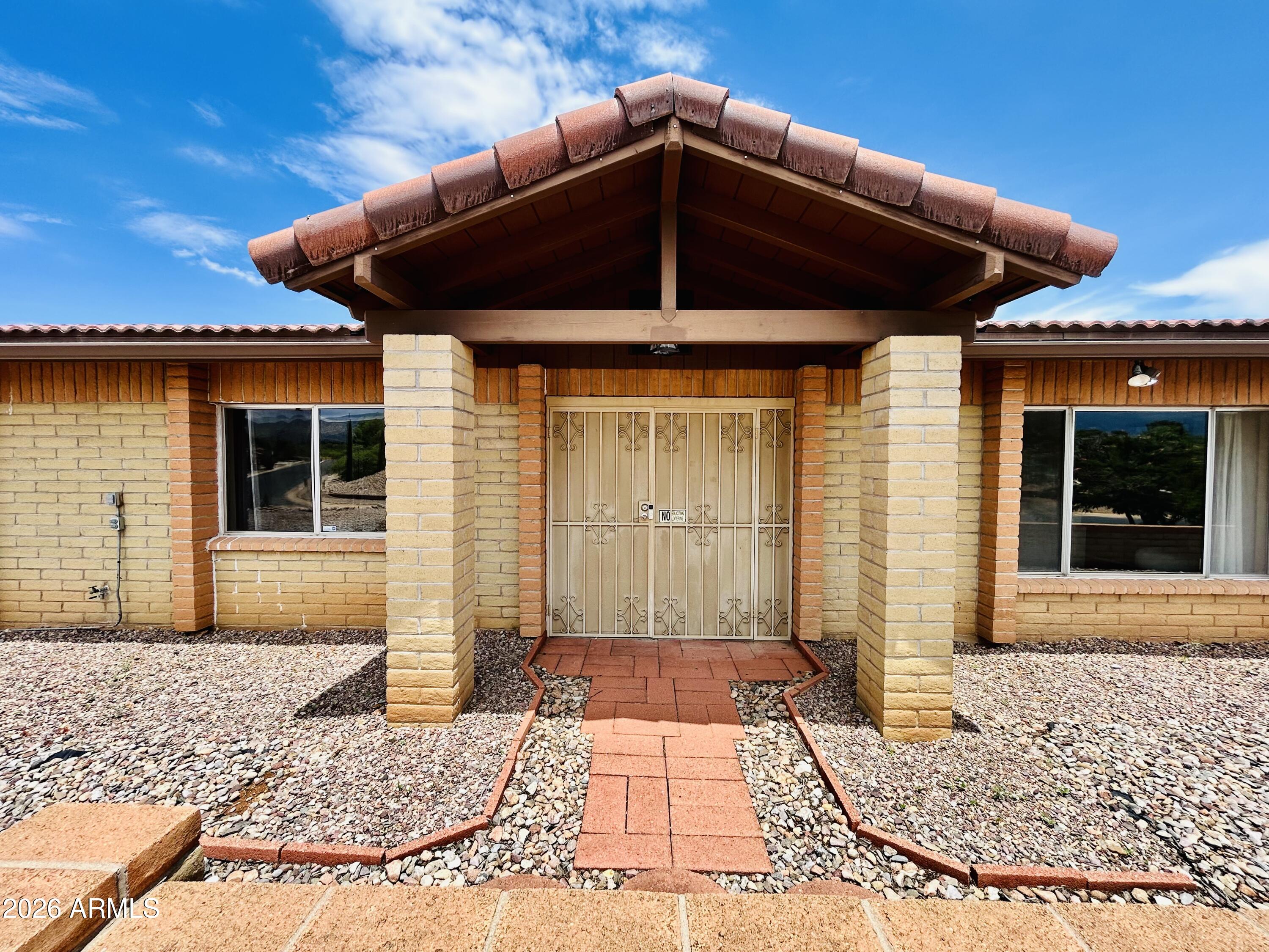 TOWN & COUNTRY ESTATES 6 - Residential
