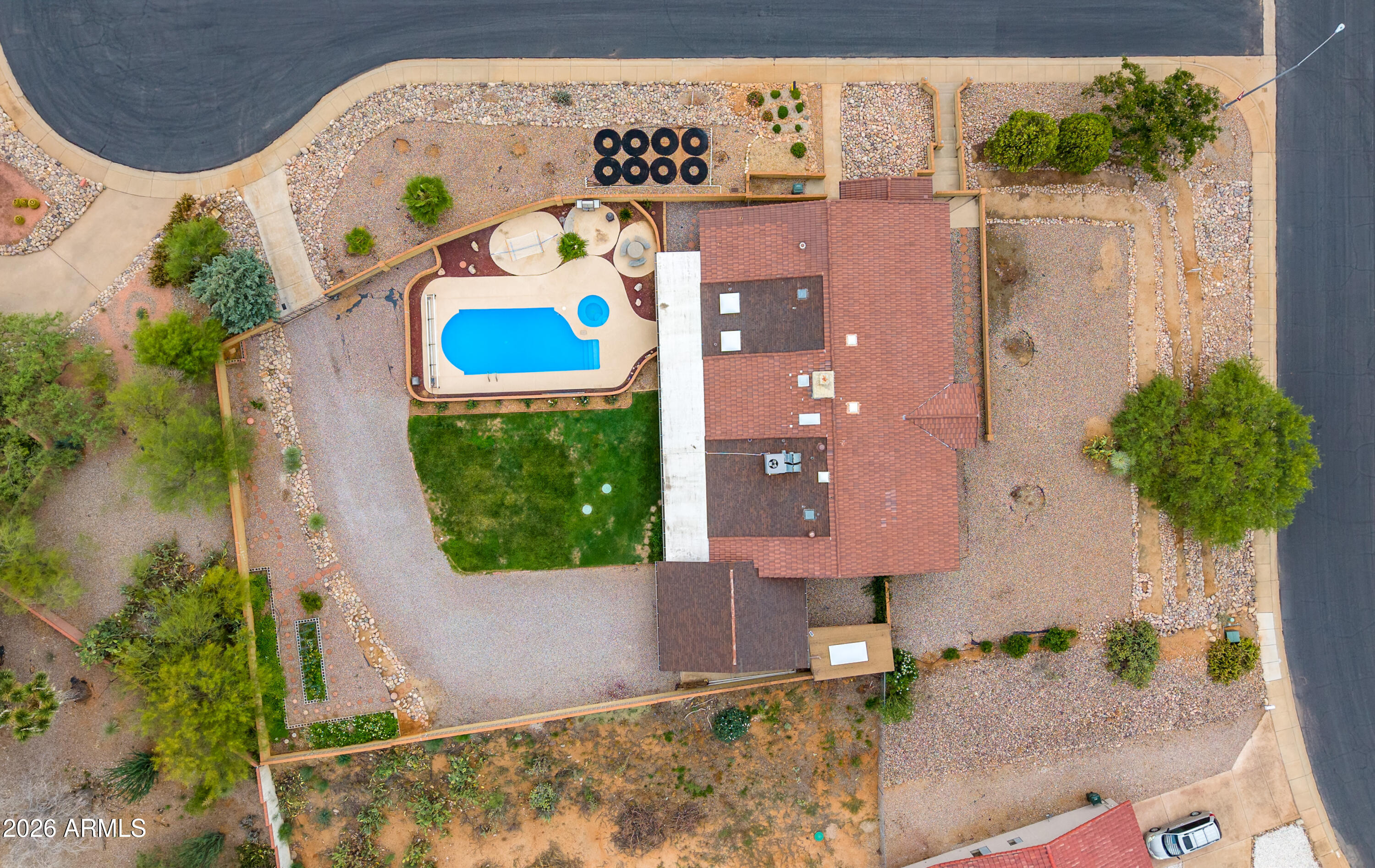 TOWN & COUNTRY ESTATES 6 - Residential