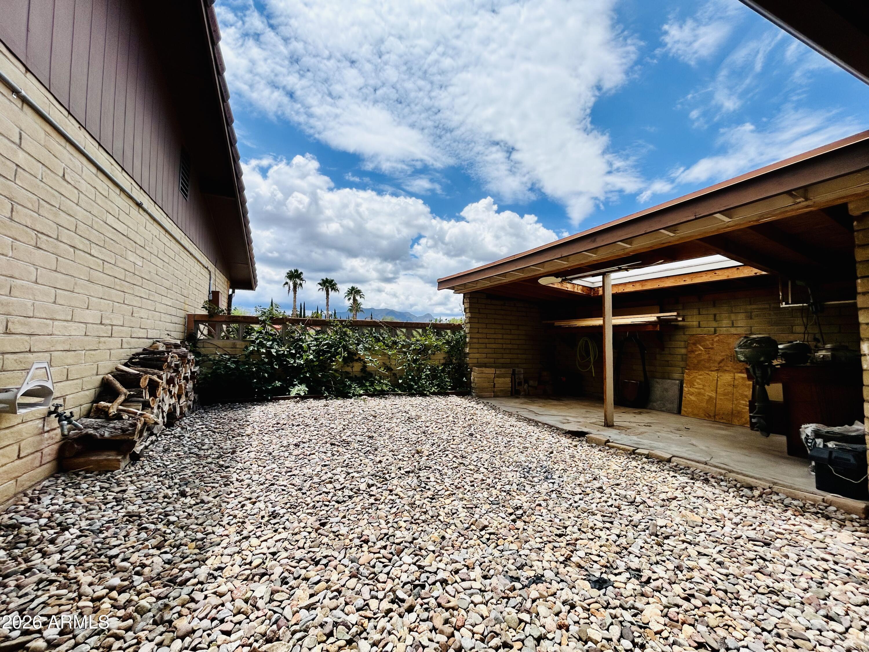 TOWN & COUNTRY ESTATES 6 - Residential