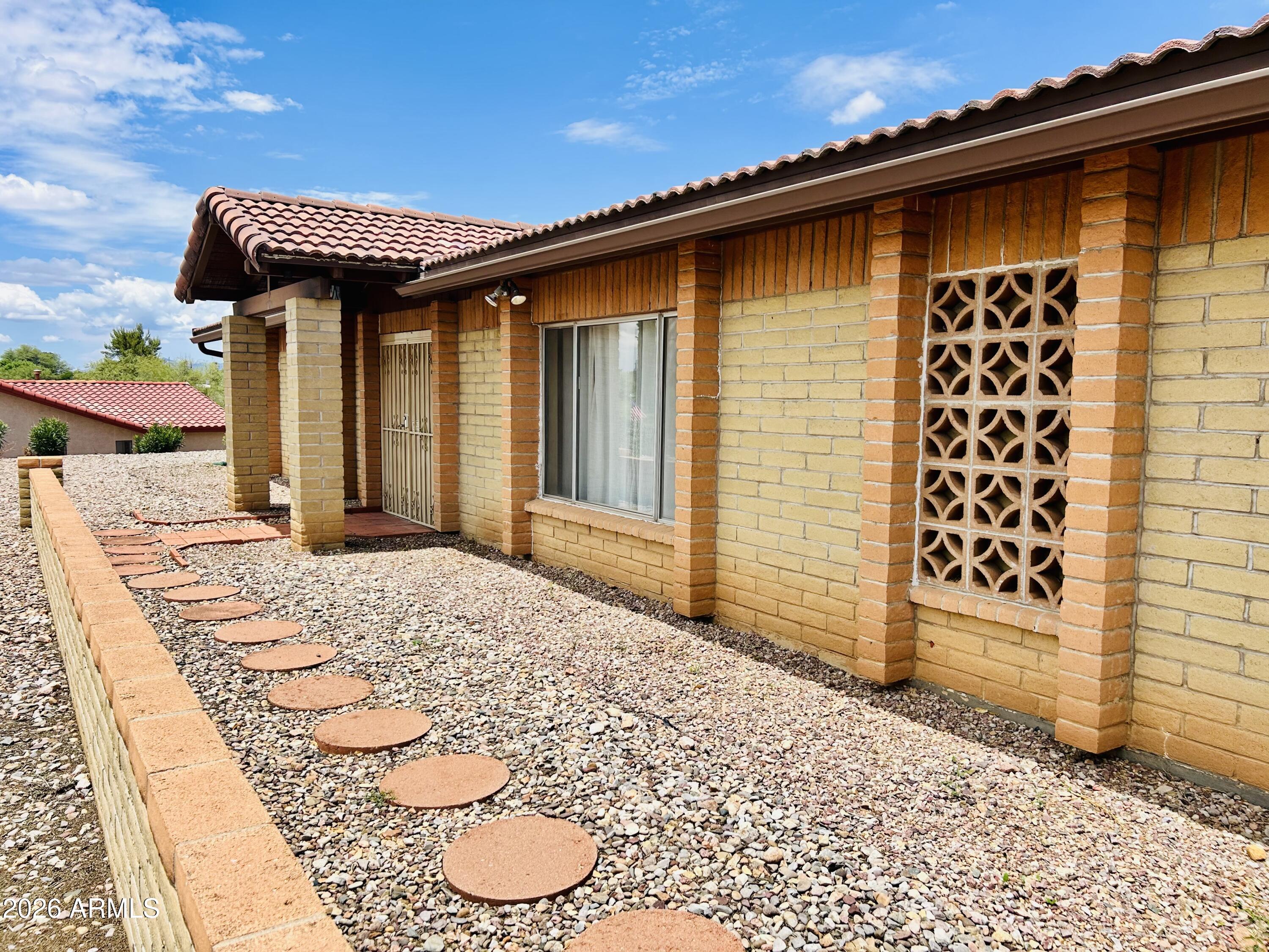 TOWN & COUNTRY ESTATES 6 - Residential