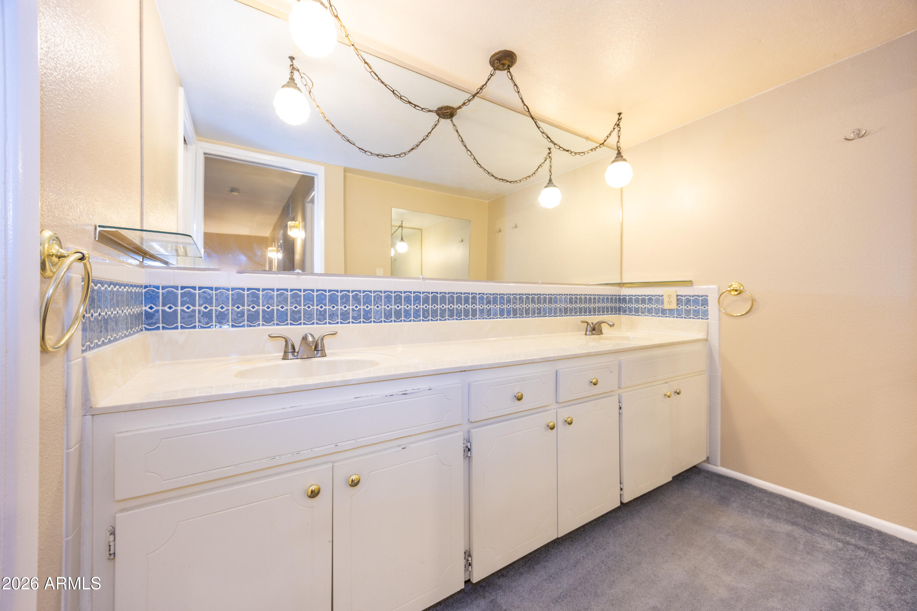 TOWN & COUNTRY ESTATES 6 - Residential