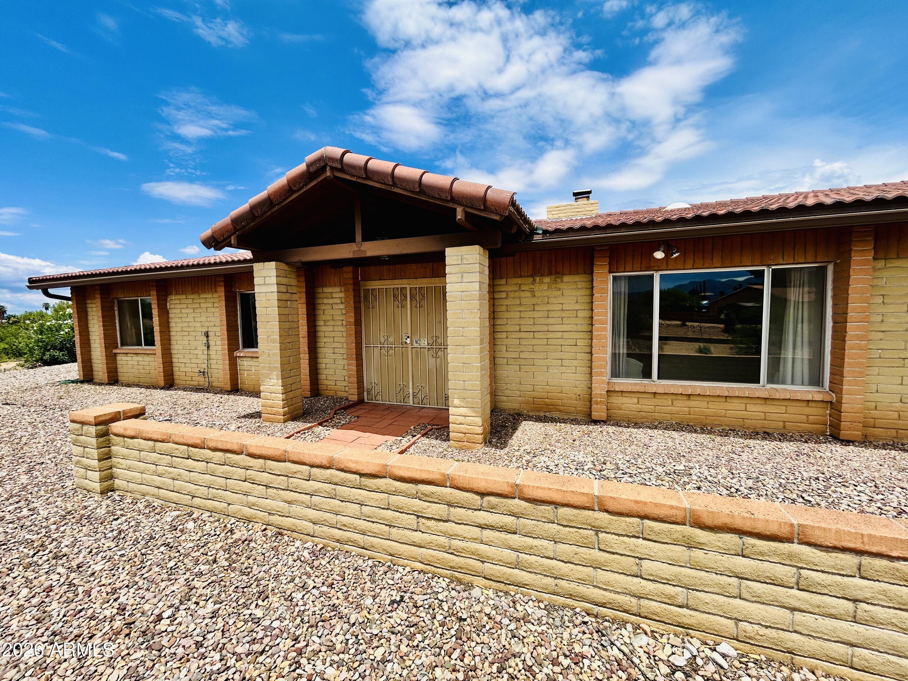 TOWN & COUNTRY ESTATES 6 - Residential