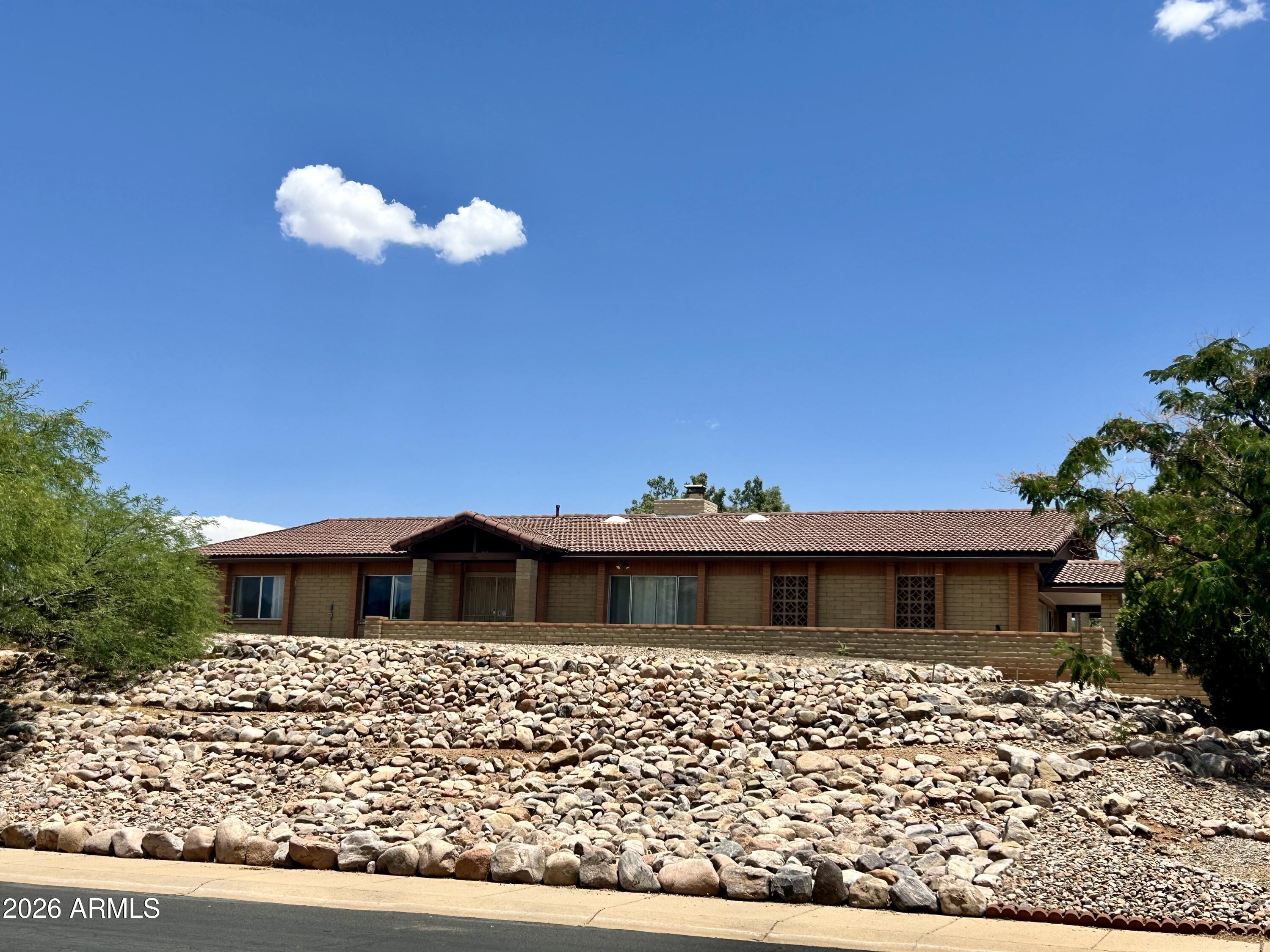 TOWN & COUNTRY ESTATES 6 - Residential