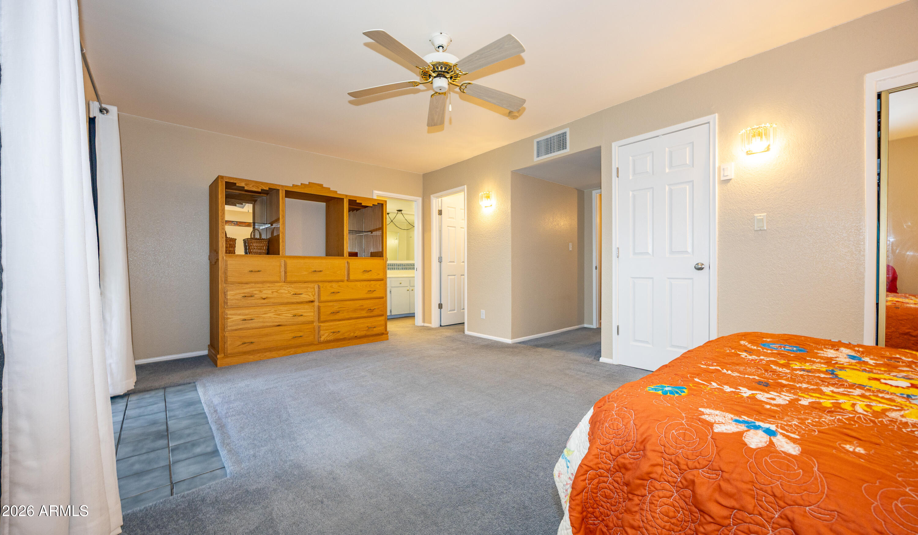 TOWN & COUNTRY ESTATES 6 - Residential