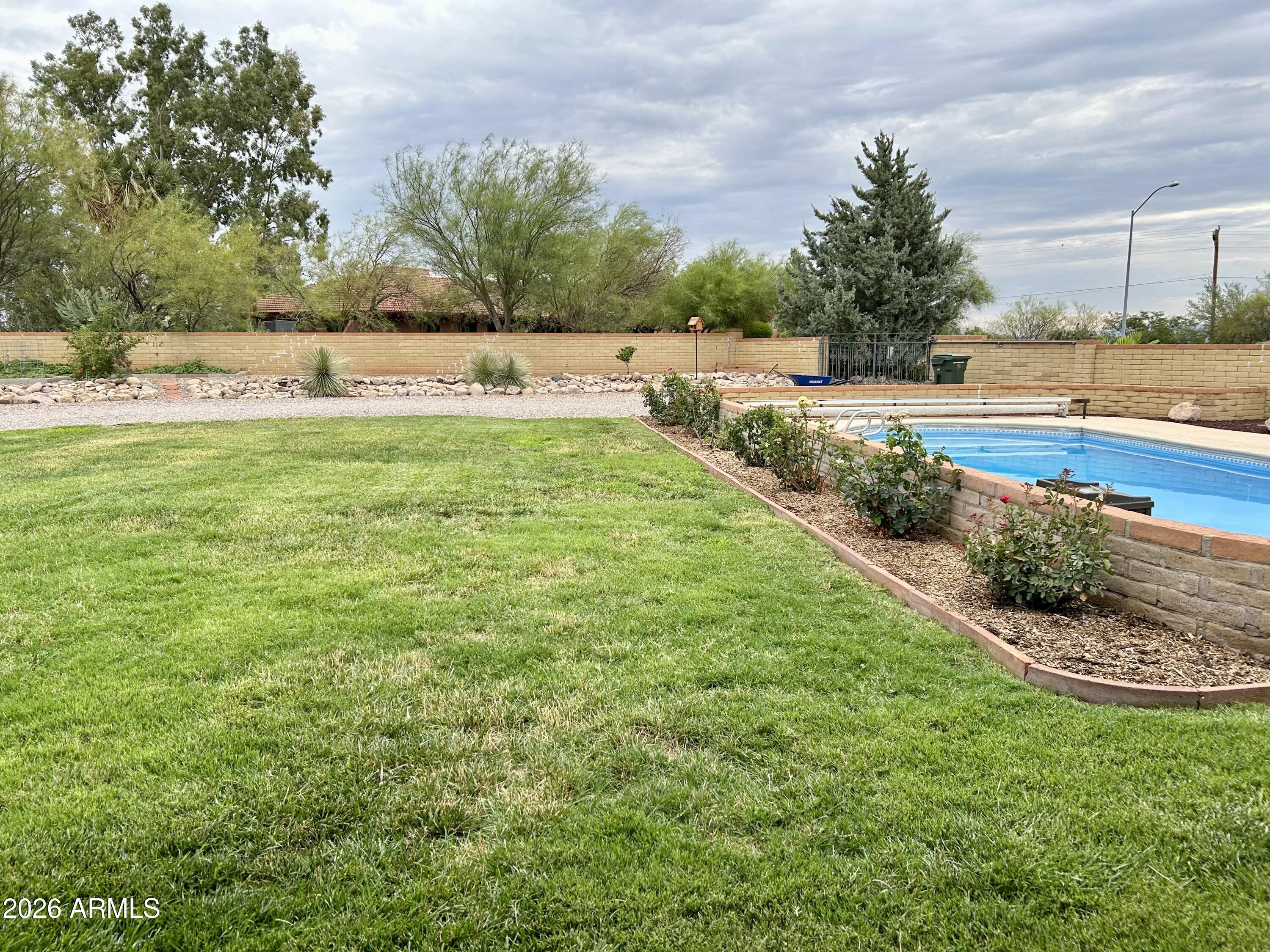 TOWN & COUNTRY ESTATES 6 - Residential