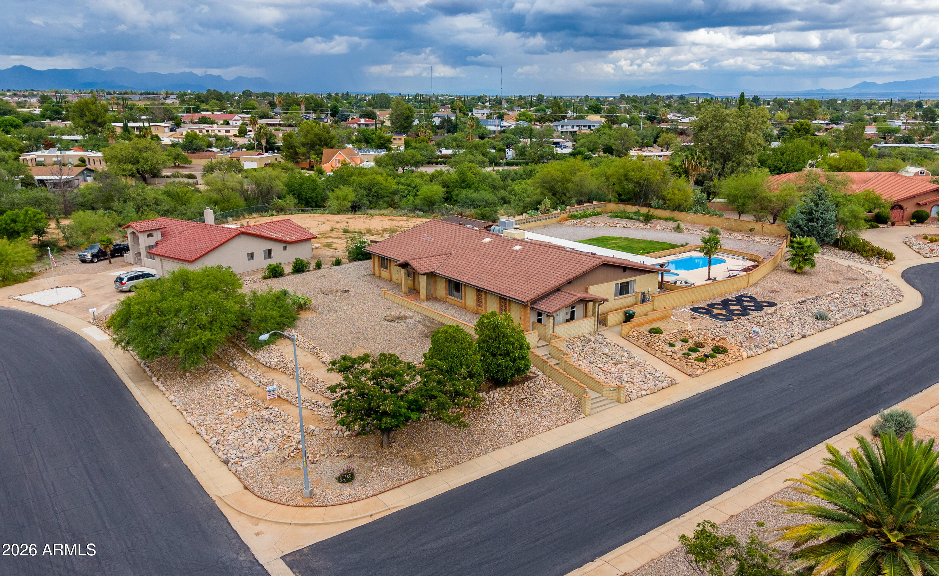 TOWN & COUNTRY ESTATES 6 - Residential