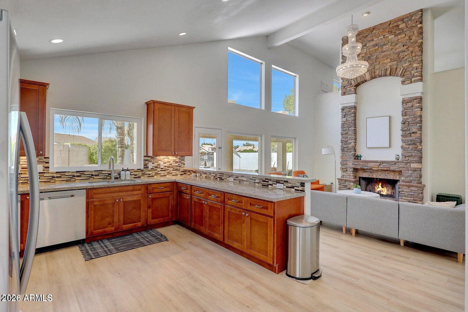 GARDEN LAKES - Residential