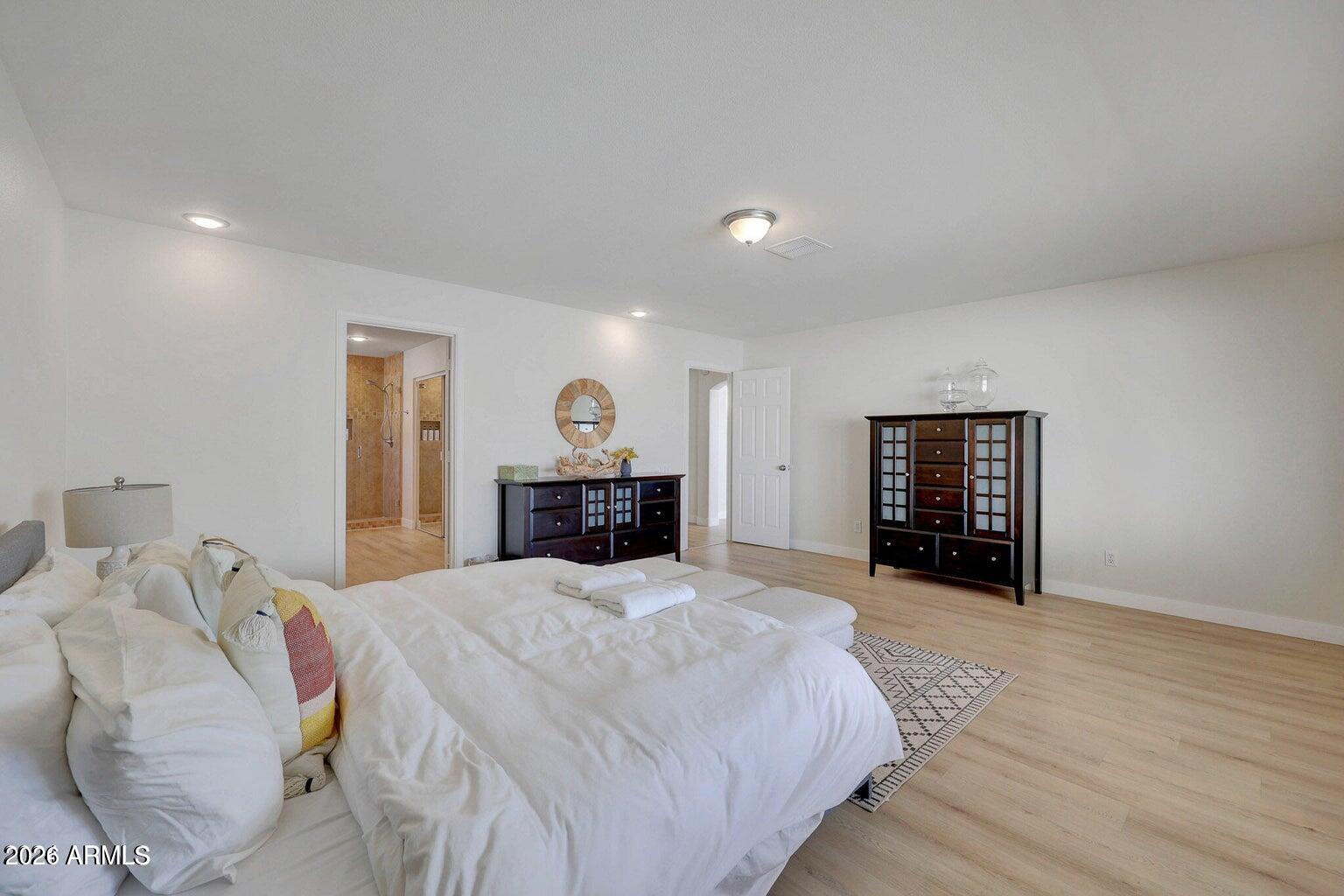GARDEN LAKES - Residential