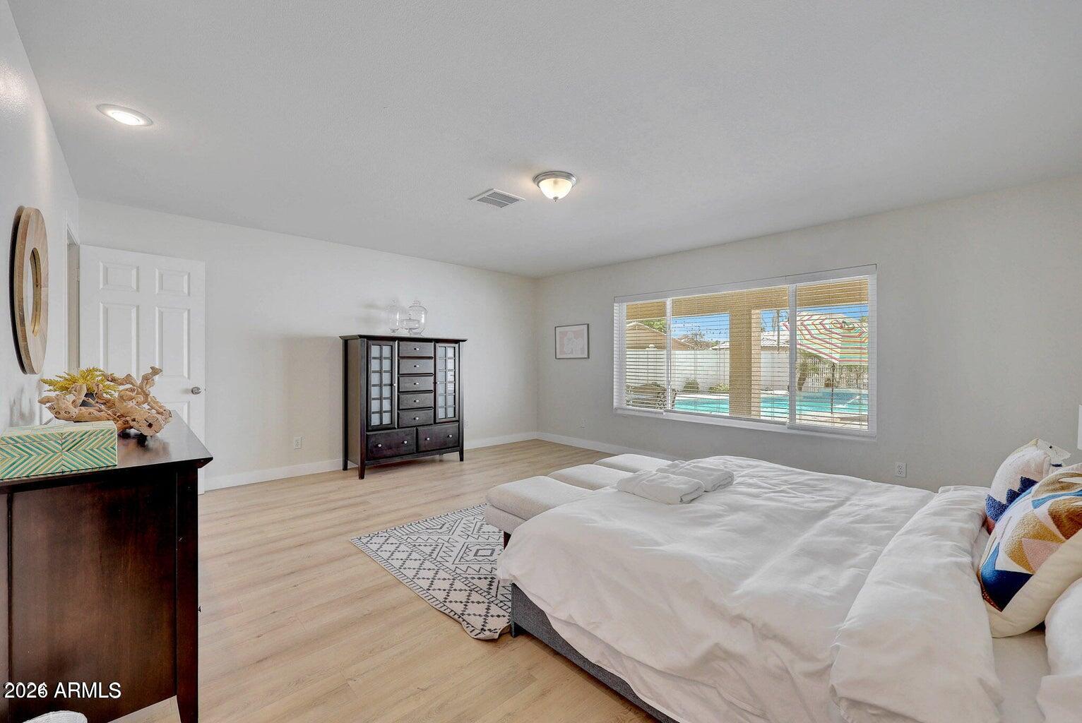 GARDEN LAKES - Residential