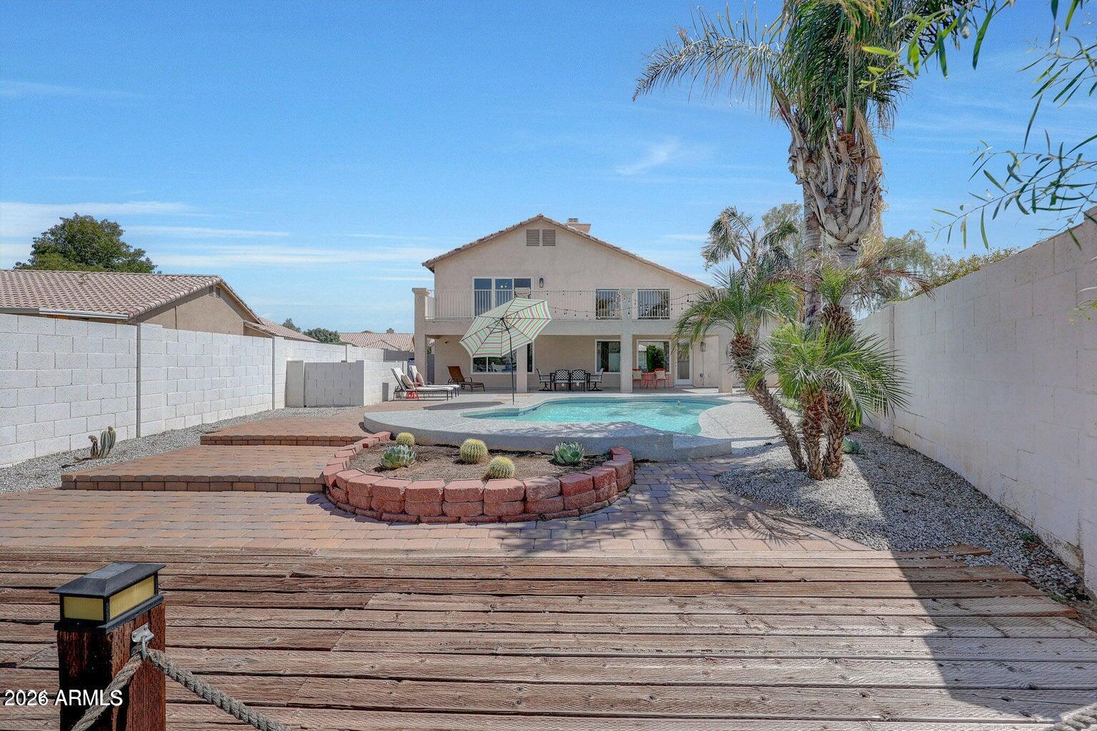 GARDEN LAKES - Residential