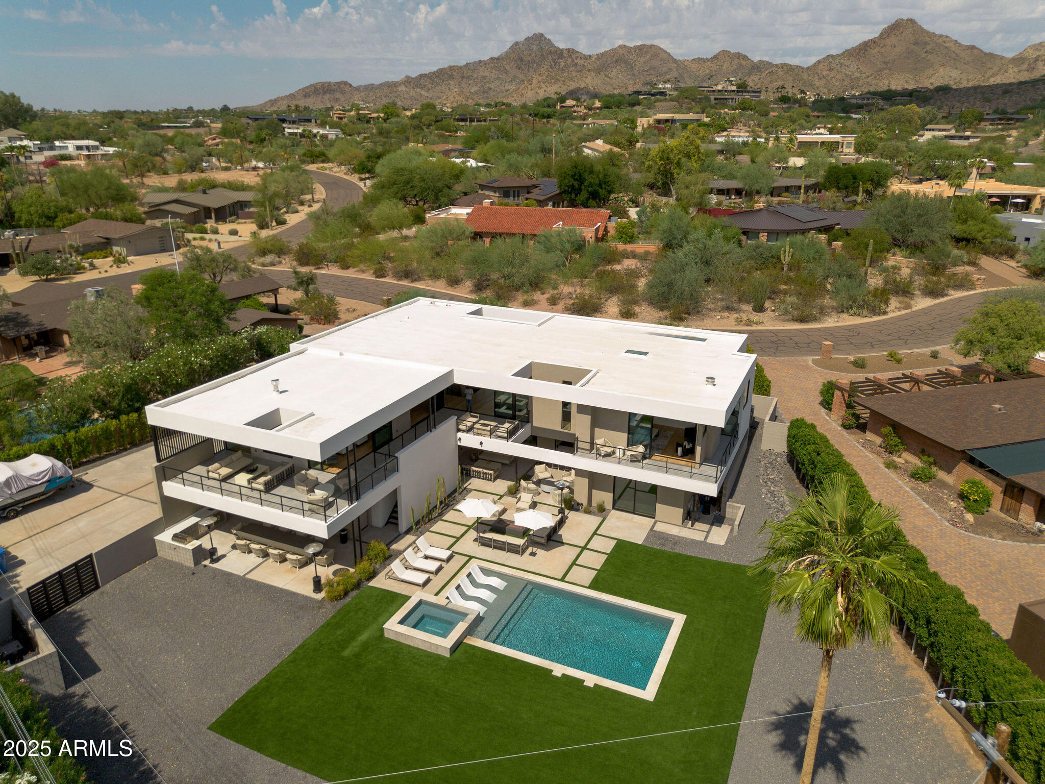 SHORT HILLS - Residential