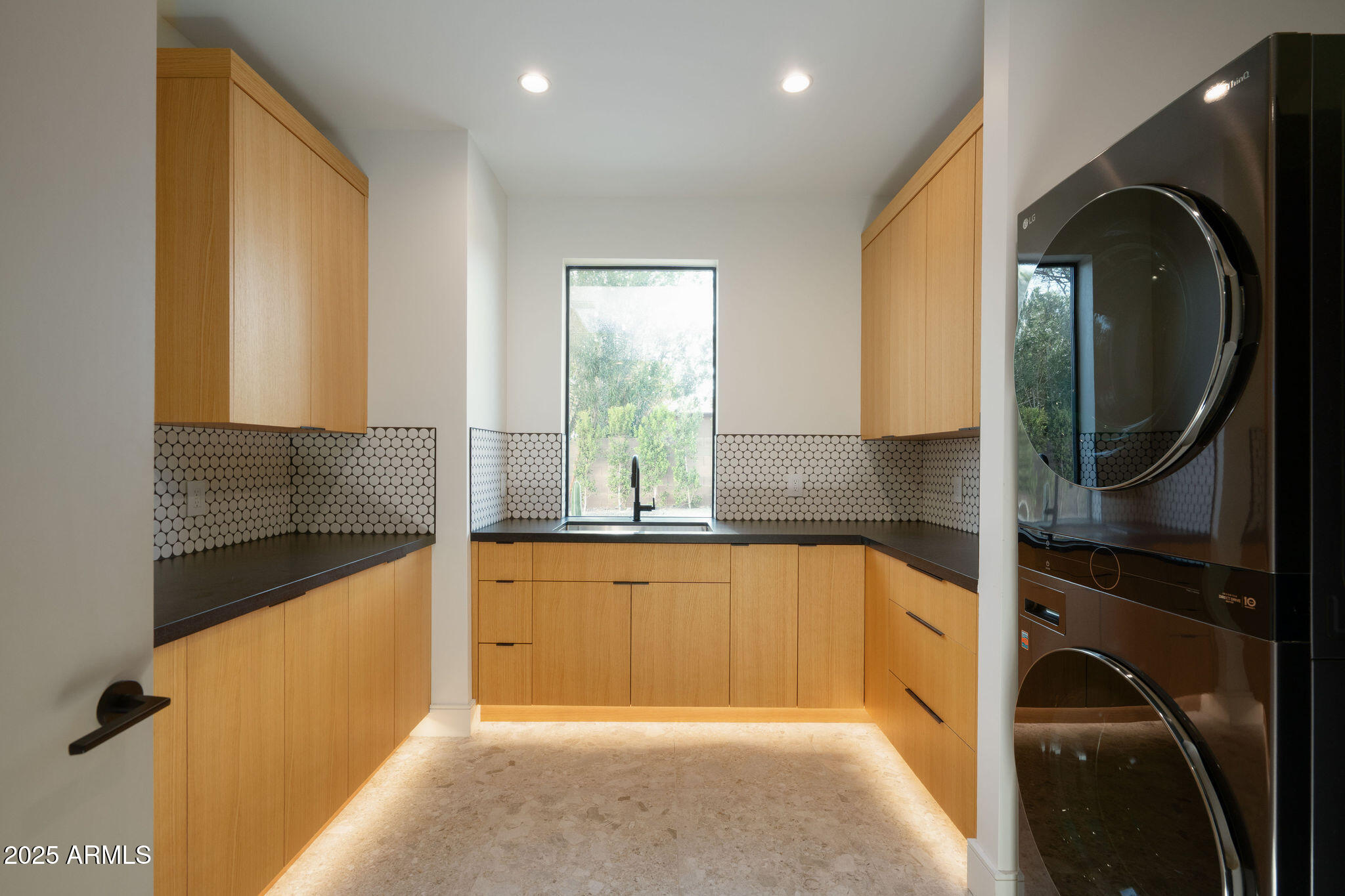 SHORT HILLS - Residential
