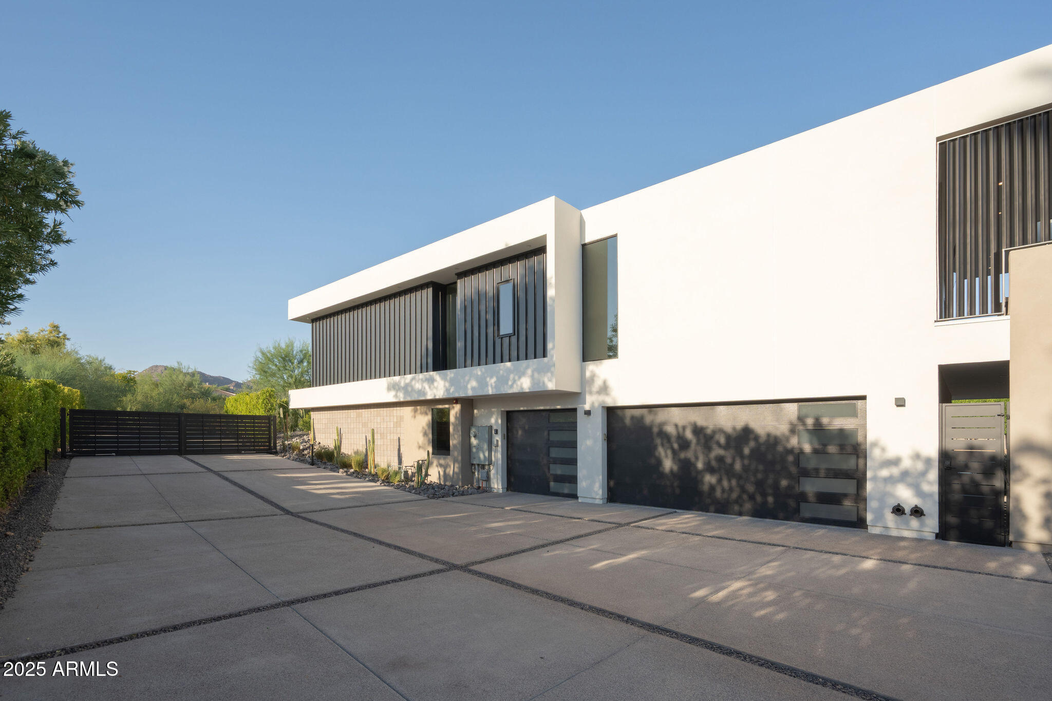 SHORT HILLS - Residential