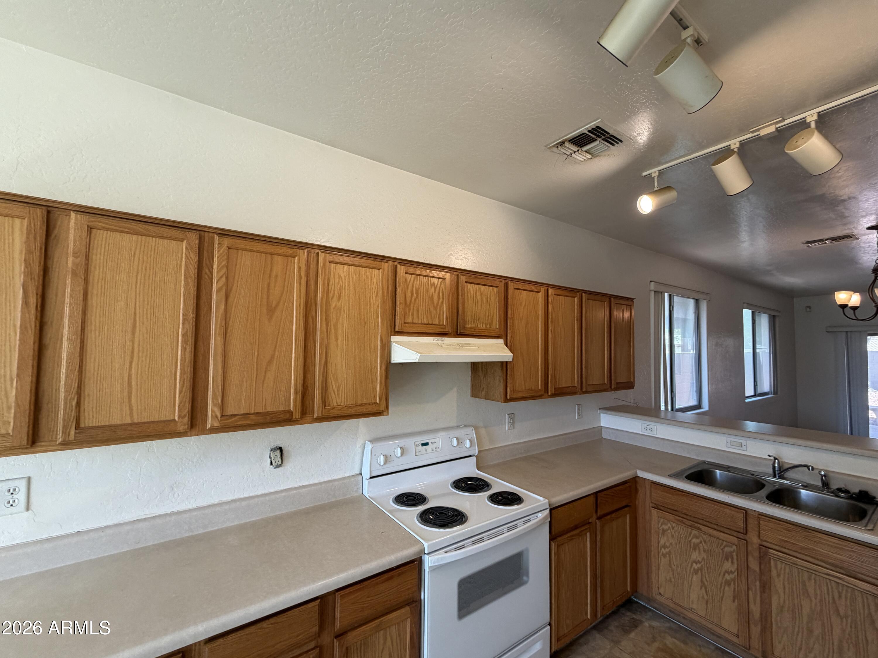 TRAILS AT AMBER RIDGE - Residential Lease