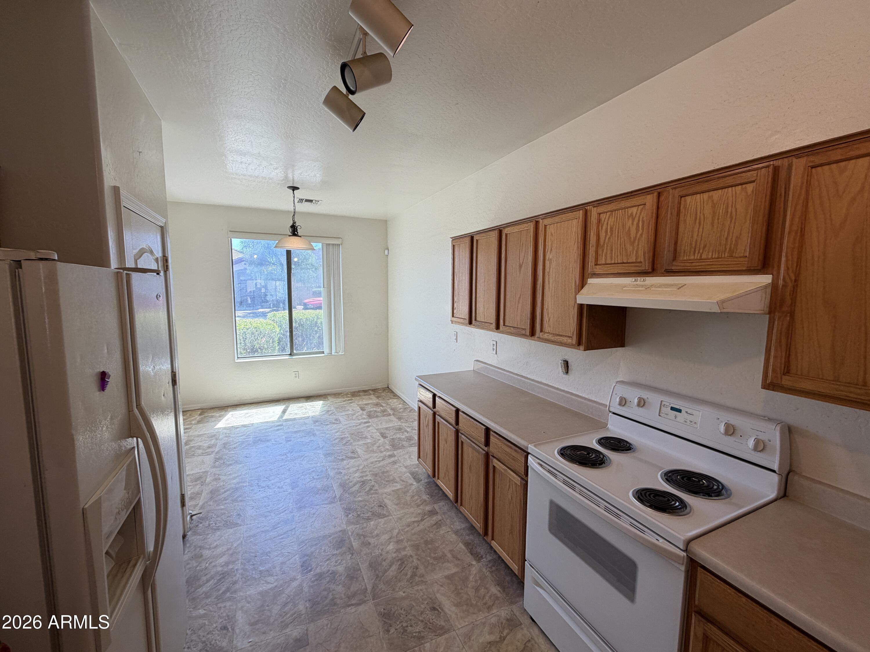 TRAILS AT AMBER RIDGE - Residential Lease