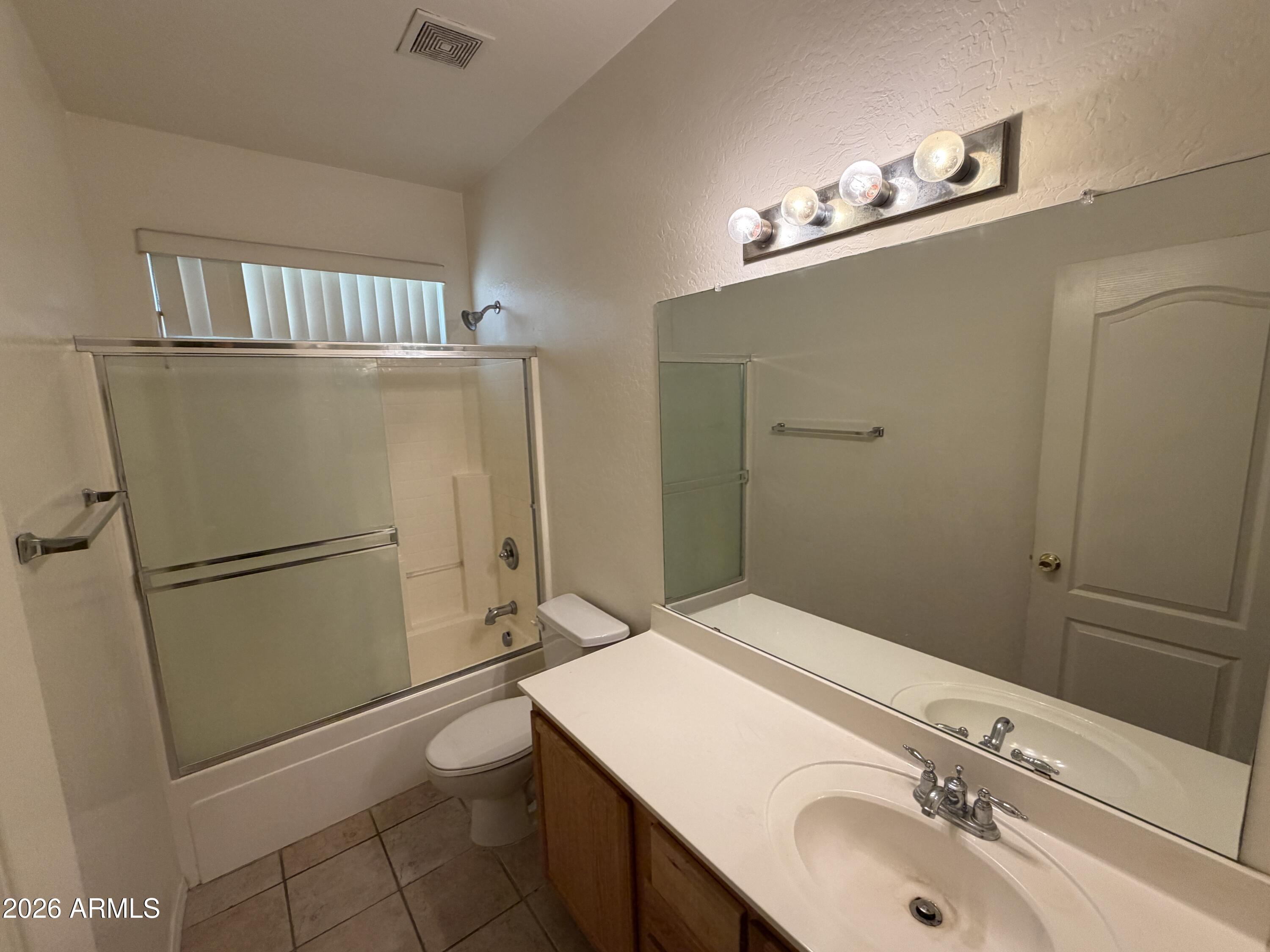 TRAILS AT AMBER RIDGE - Residential Lease