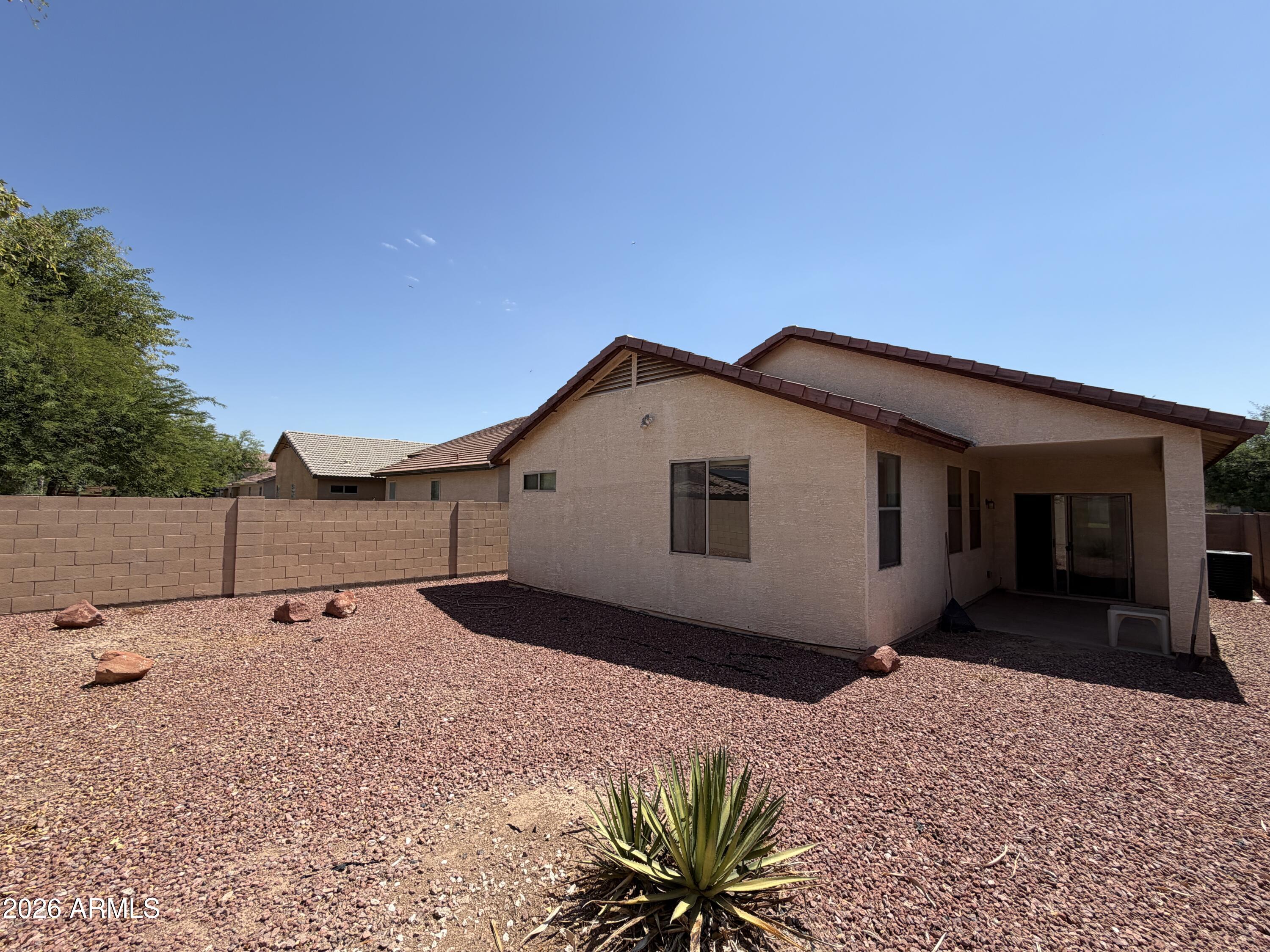 TRAILS AT AMBER RIDGE - Residential Lease