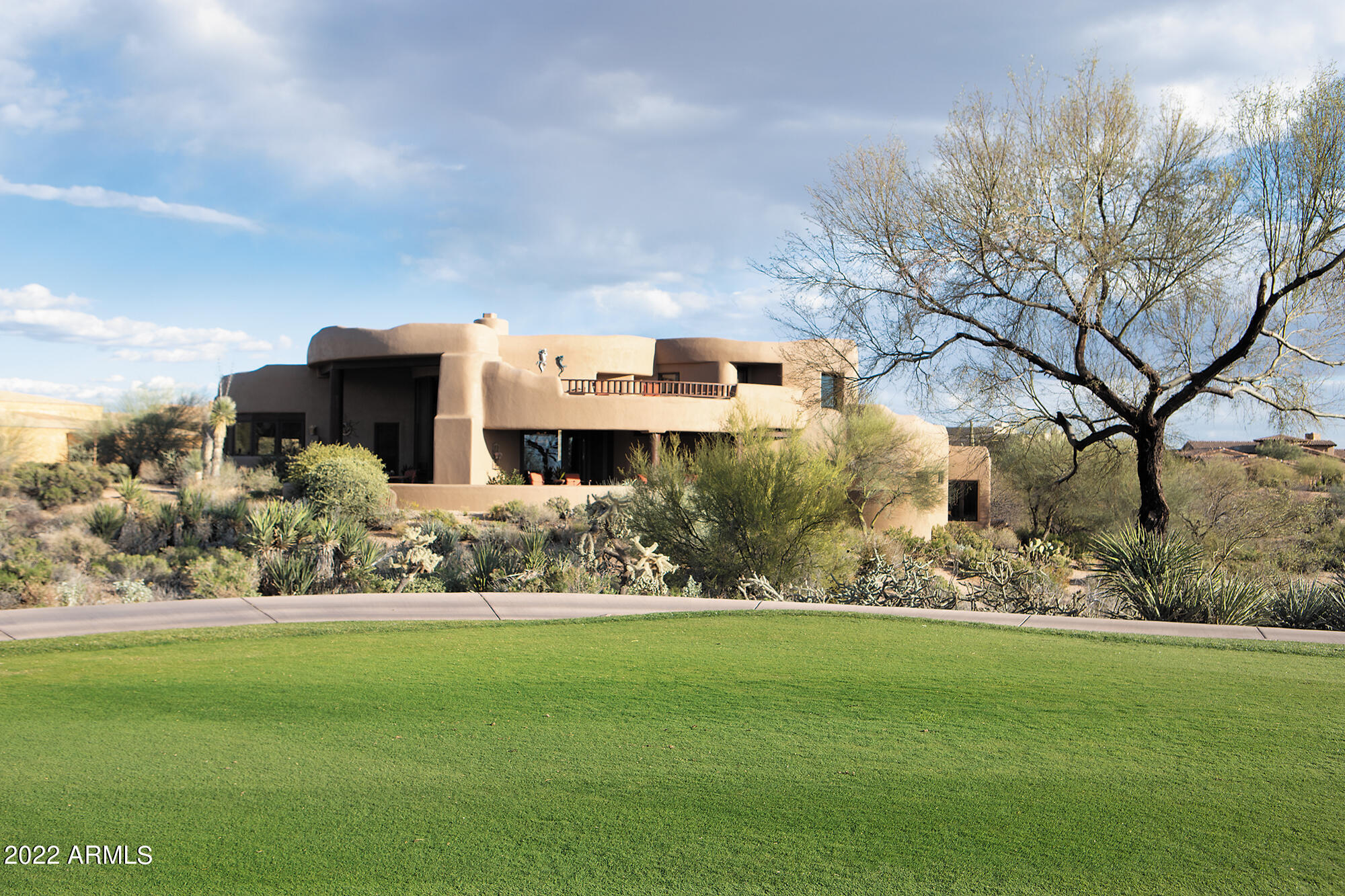 DESERT MOUNTAIN PHASE 1 UNIT 2 LOT 206-335 TR A - Residential