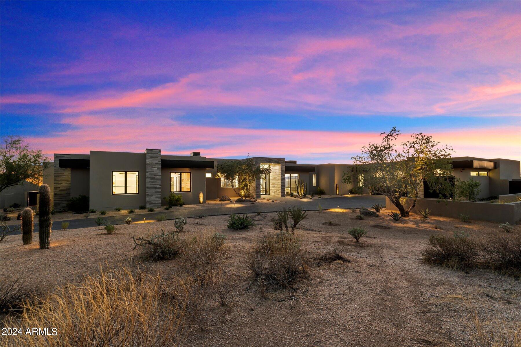CASAS DE PASAS - Residential