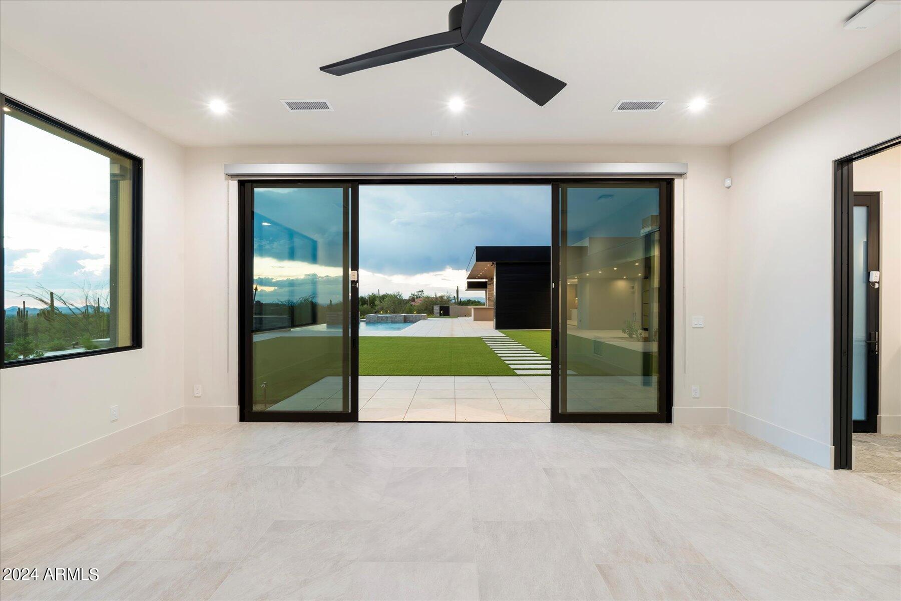 CASAS DE PASAS - Residential