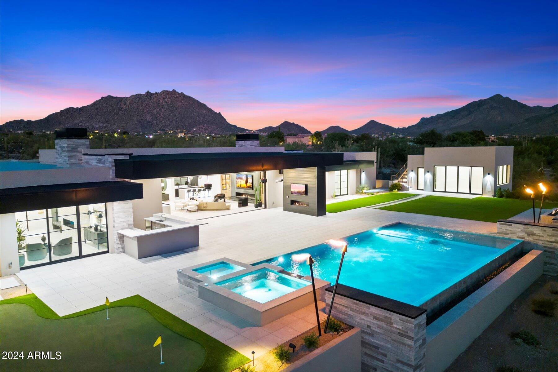 CASAS DE PASAS - Residential