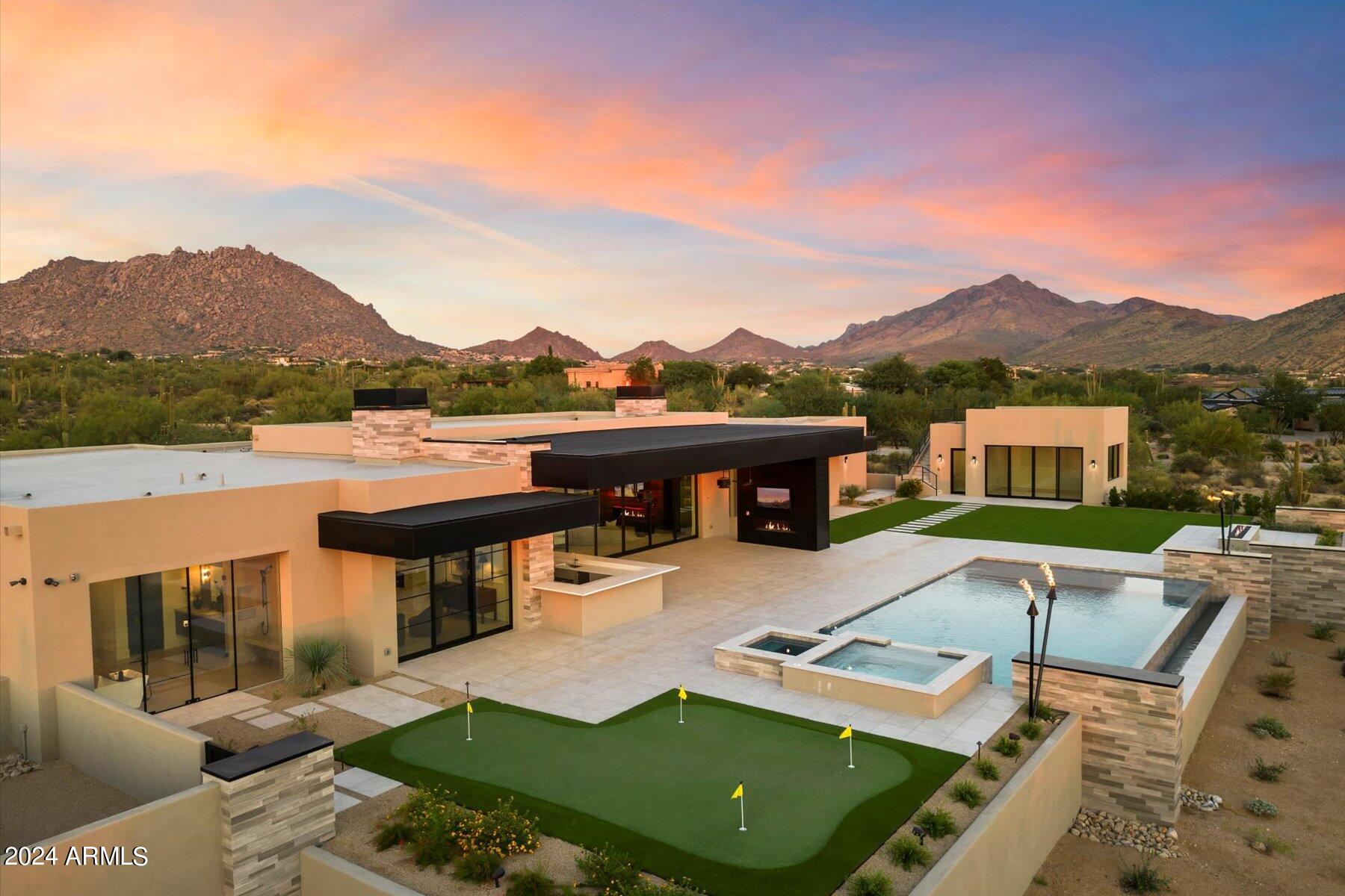 CASAS DE PASAS - Residential