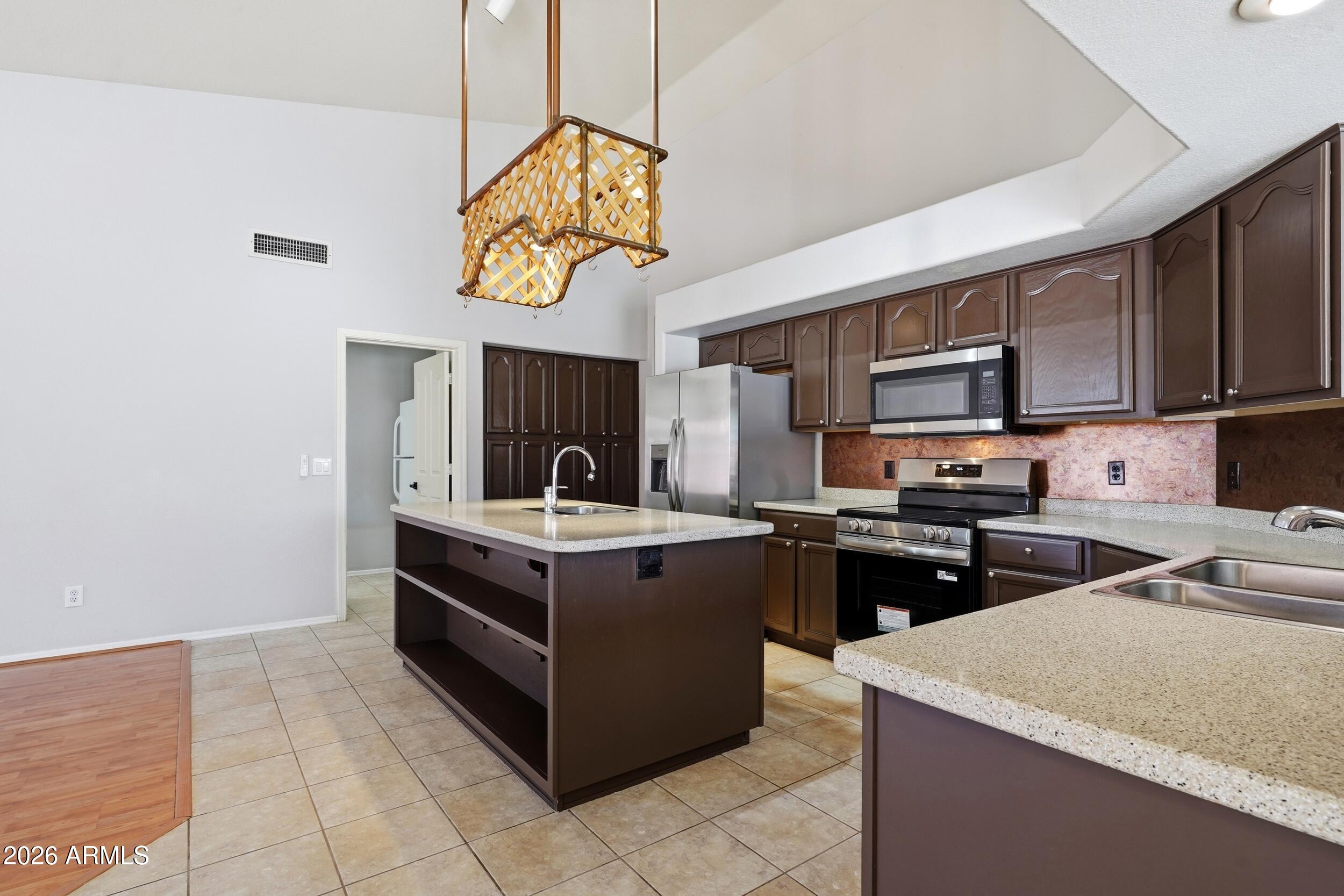 CONTINENTAL AT ARROWHEAD RANCH - Residential