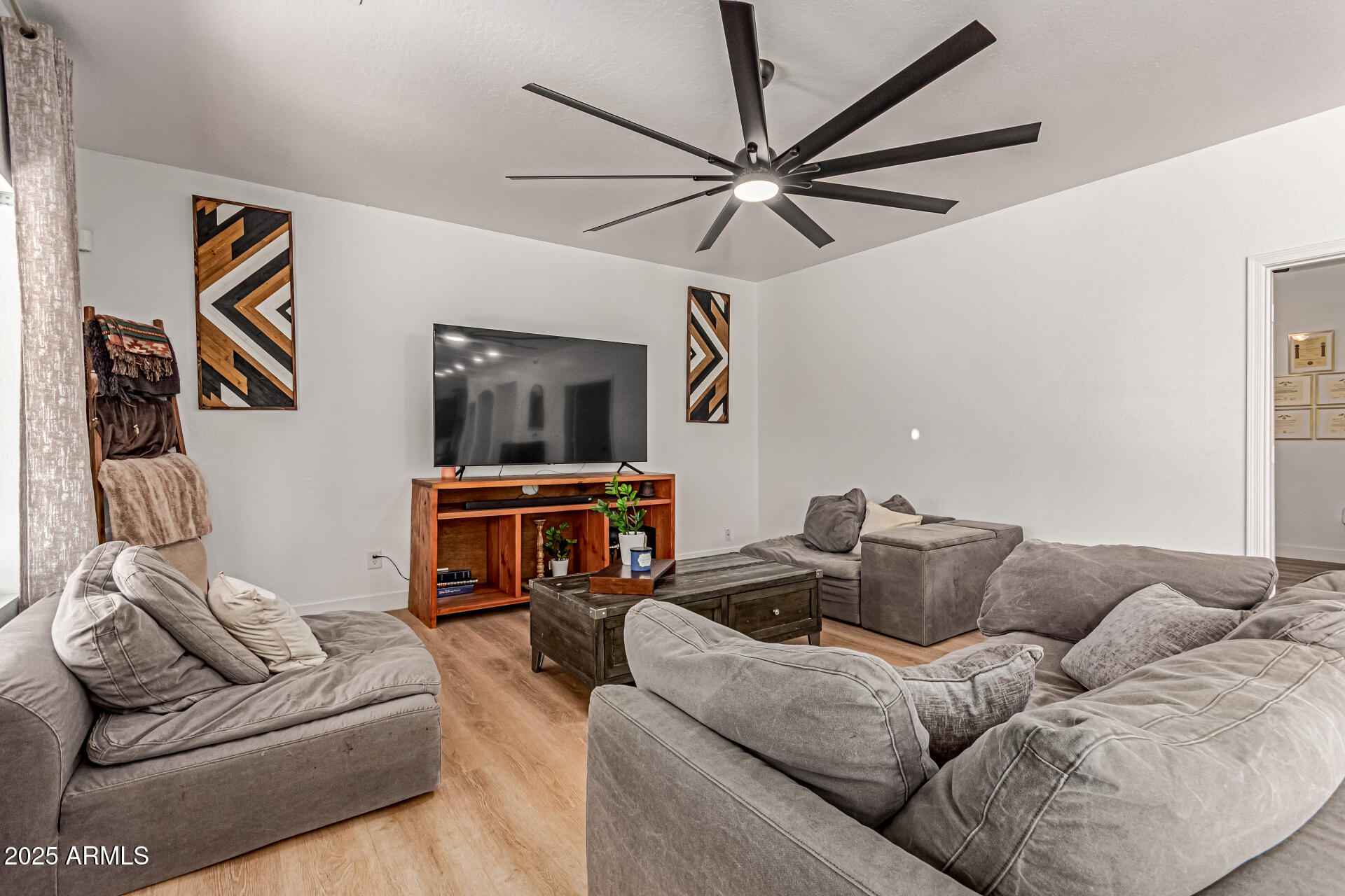 SENITA UNIT 1 - Residential