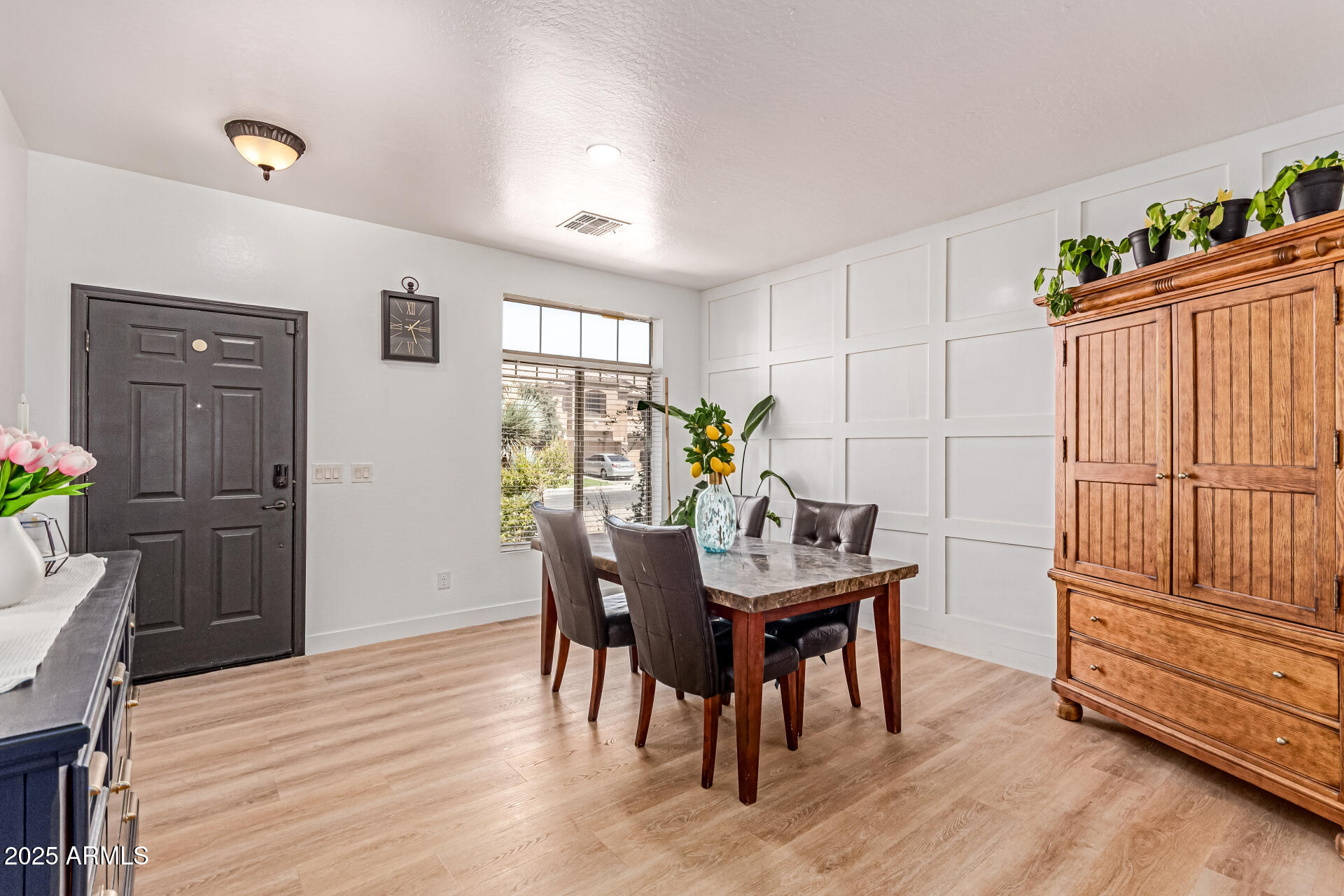 SENITA UNIT 1 - Residential