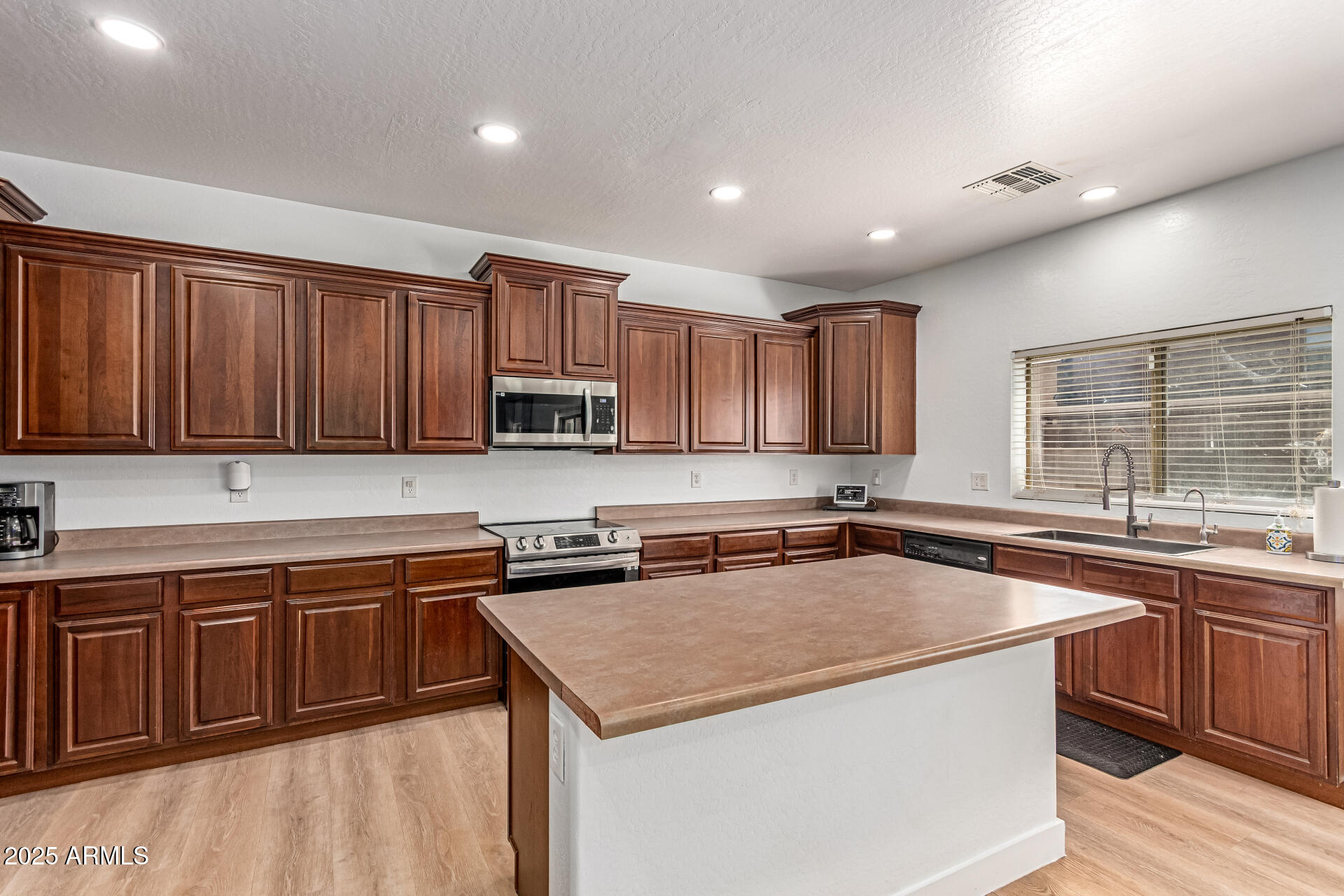 SENITA UNIT 1 - Residential