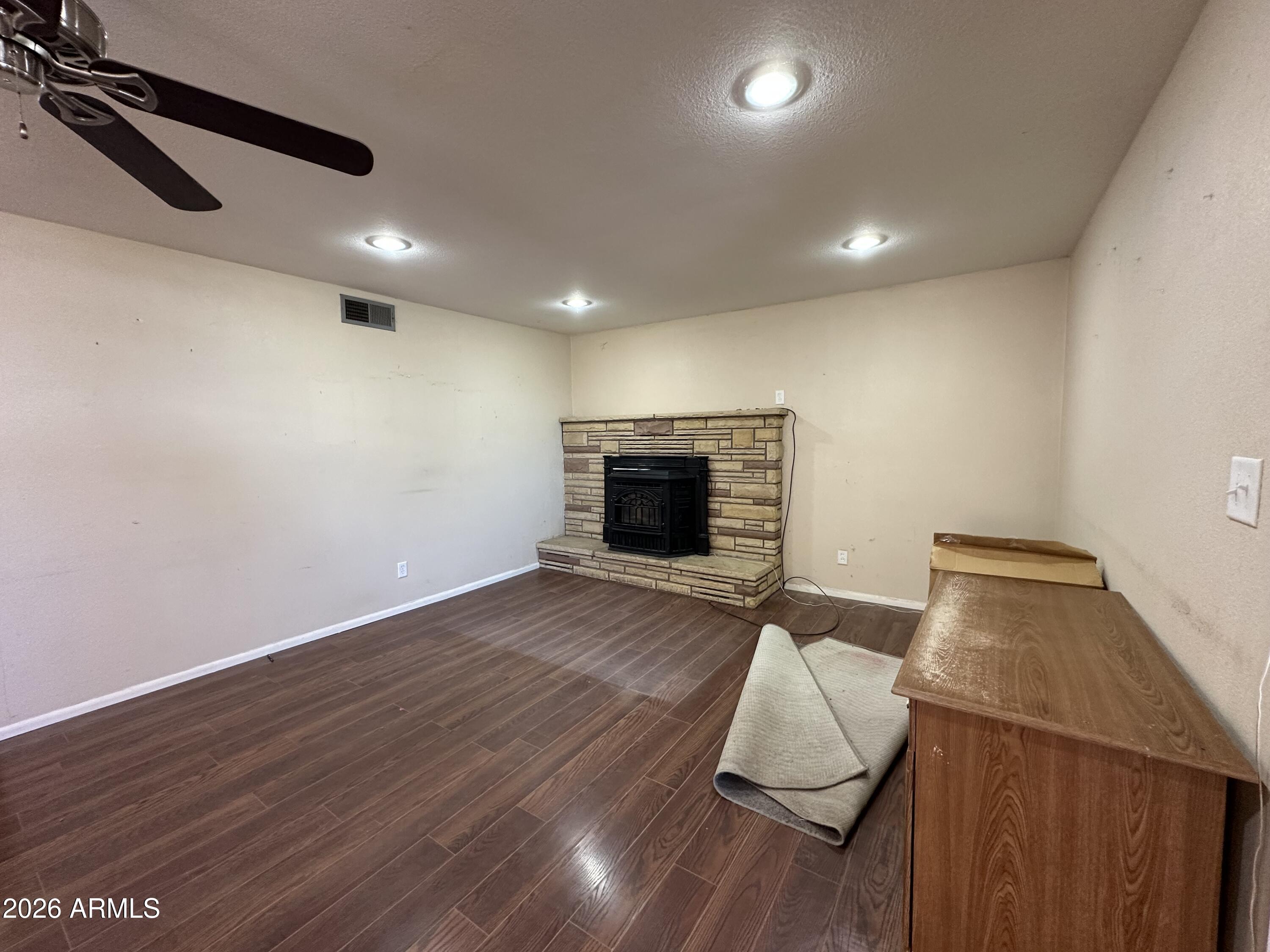 WHITE MOUNTAIN LAKES UNIT 3 - Residential