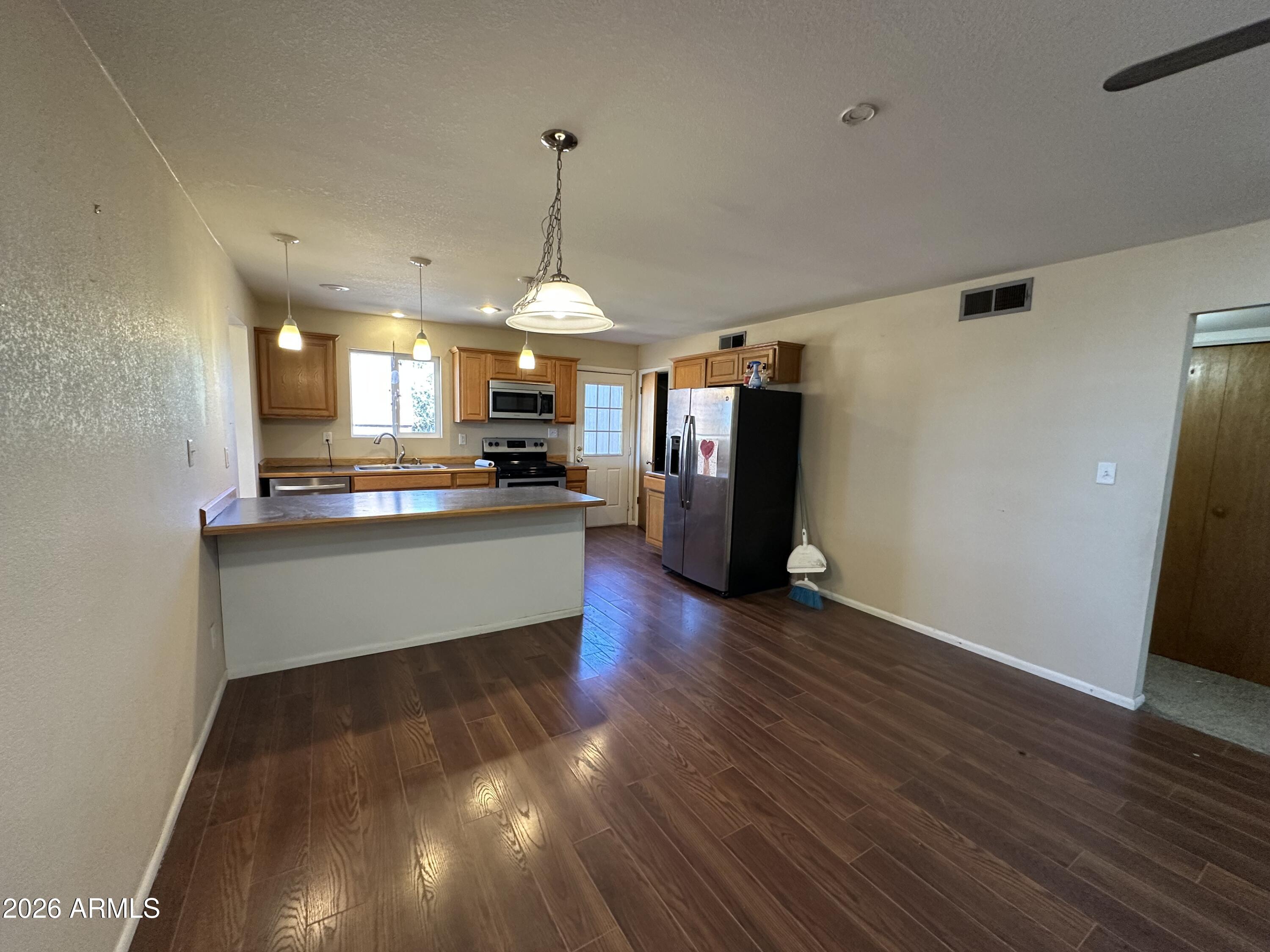 WHITE MOUNTAIN LAKES UNIT 3 - Residential