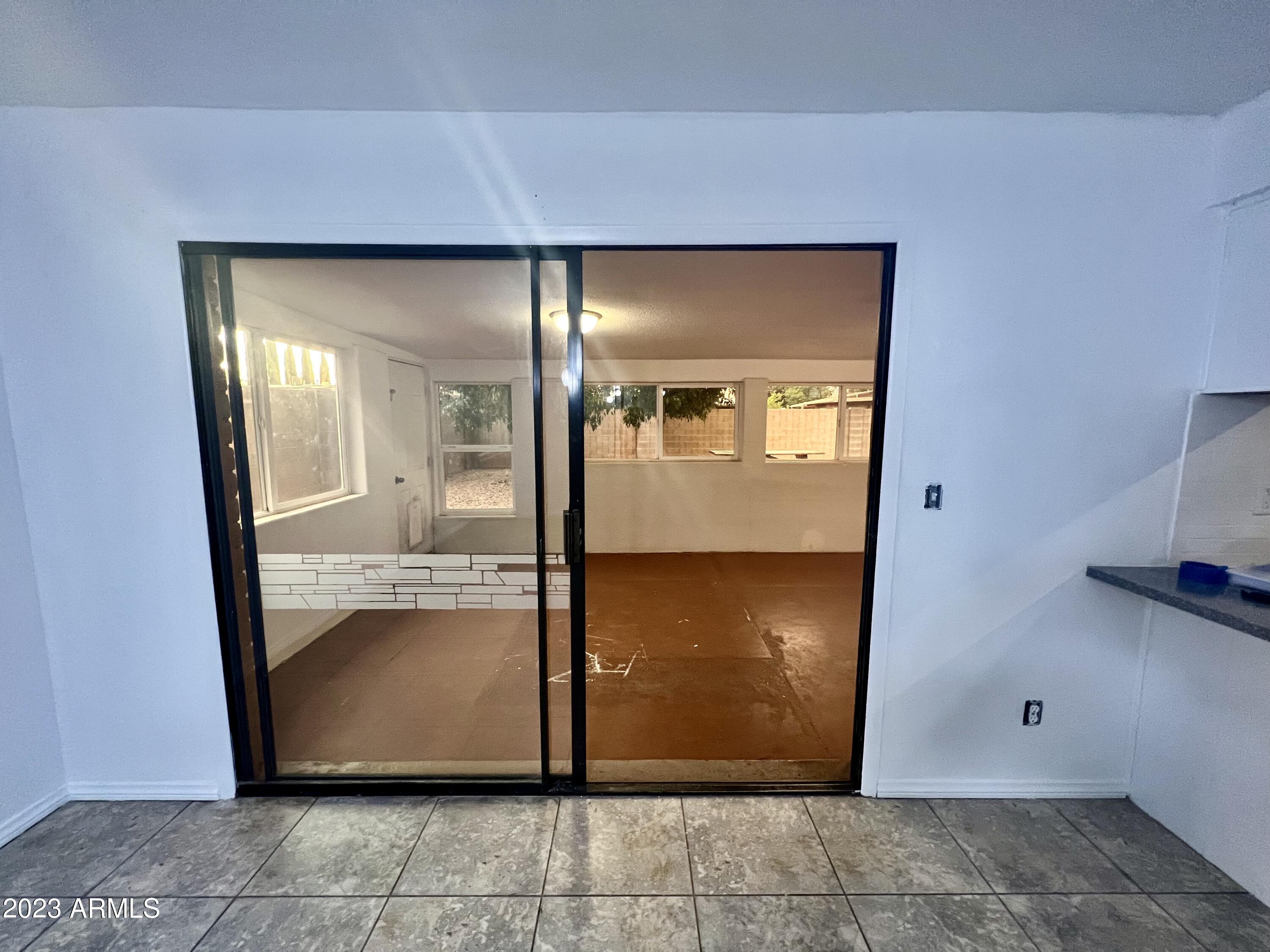 MONTEBELLO - Residential