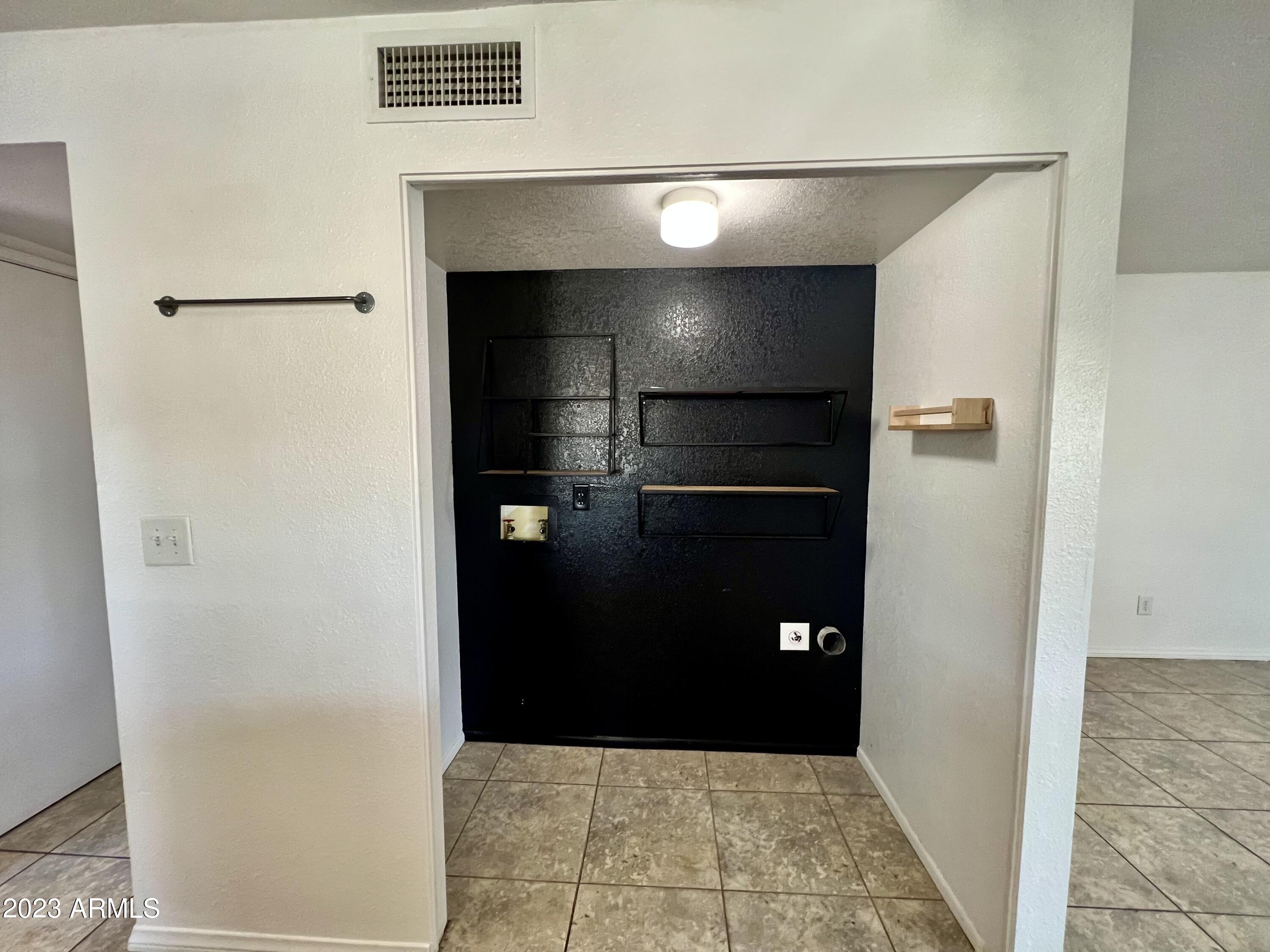 MONTEBELLO - Residential