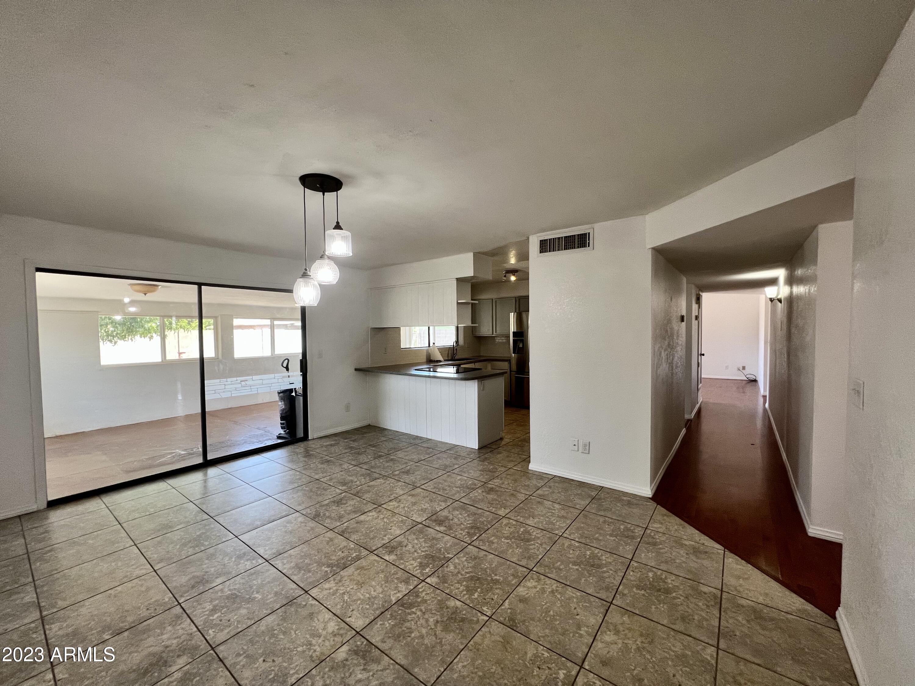MONTEBELLO - Residential