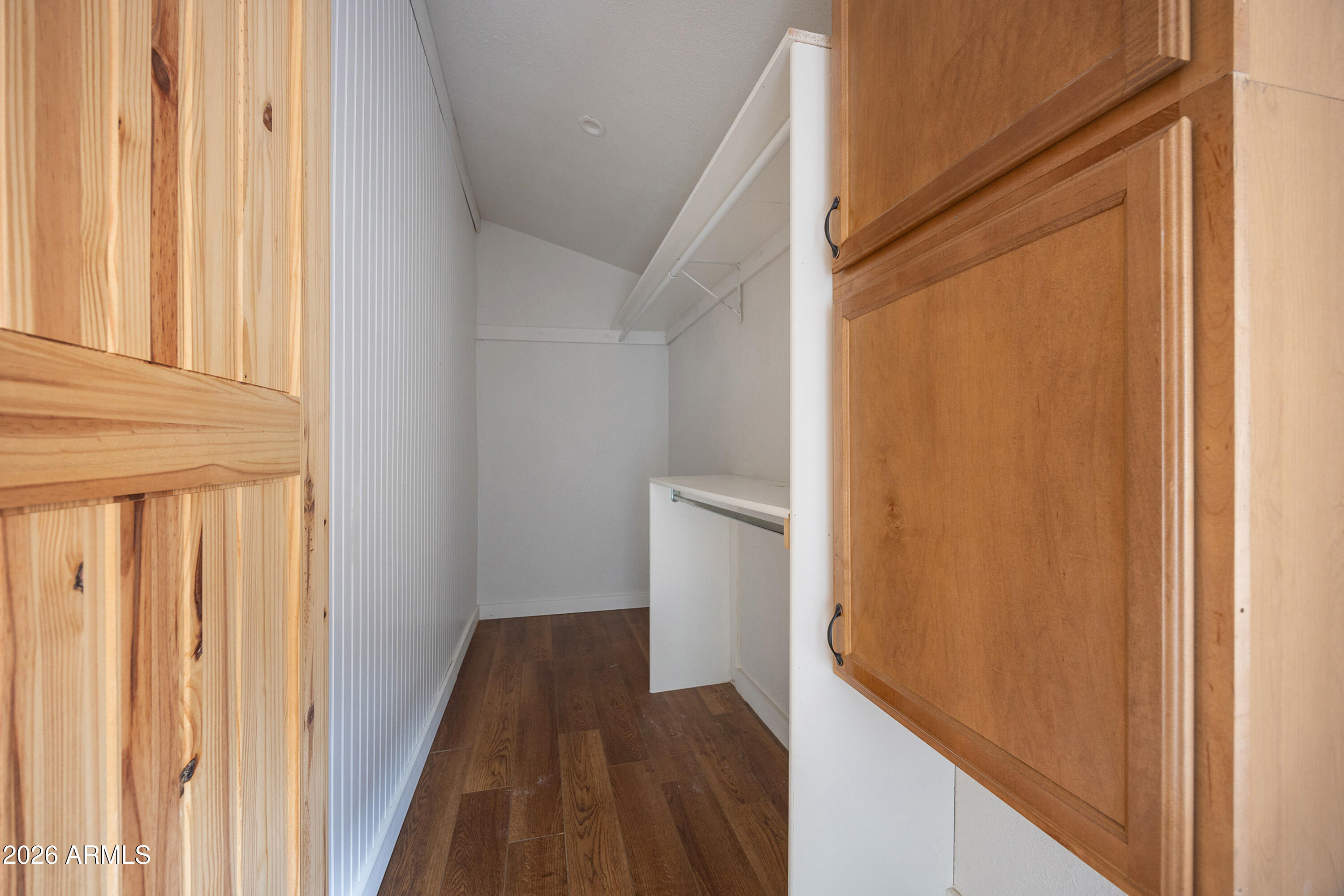 PINEWOOD 5 - Residential