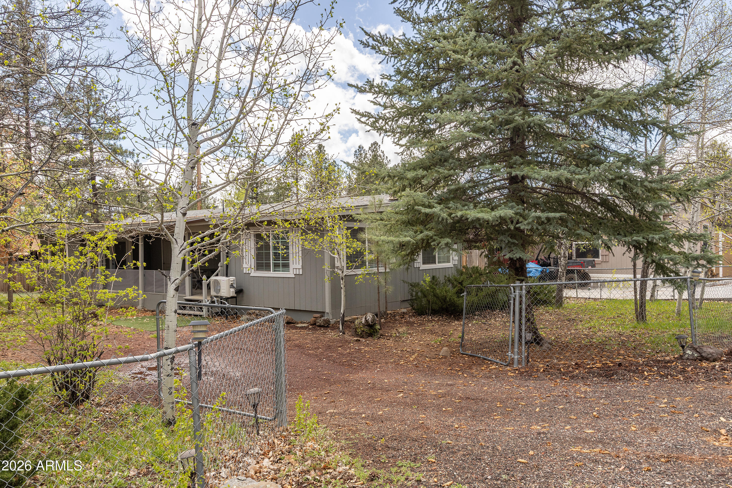 PINEWOOD 5 - Residential